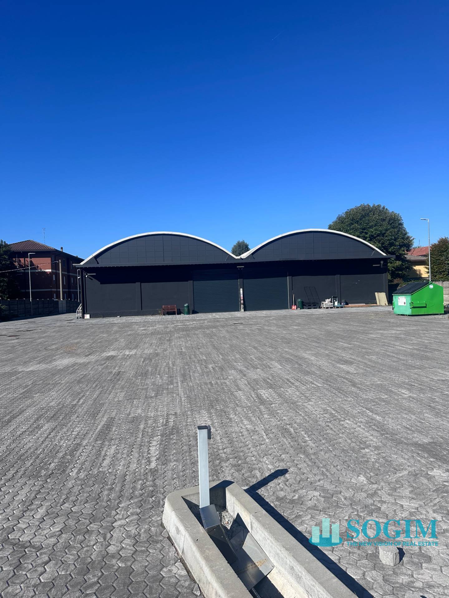 Capannone in vendita a Giussano