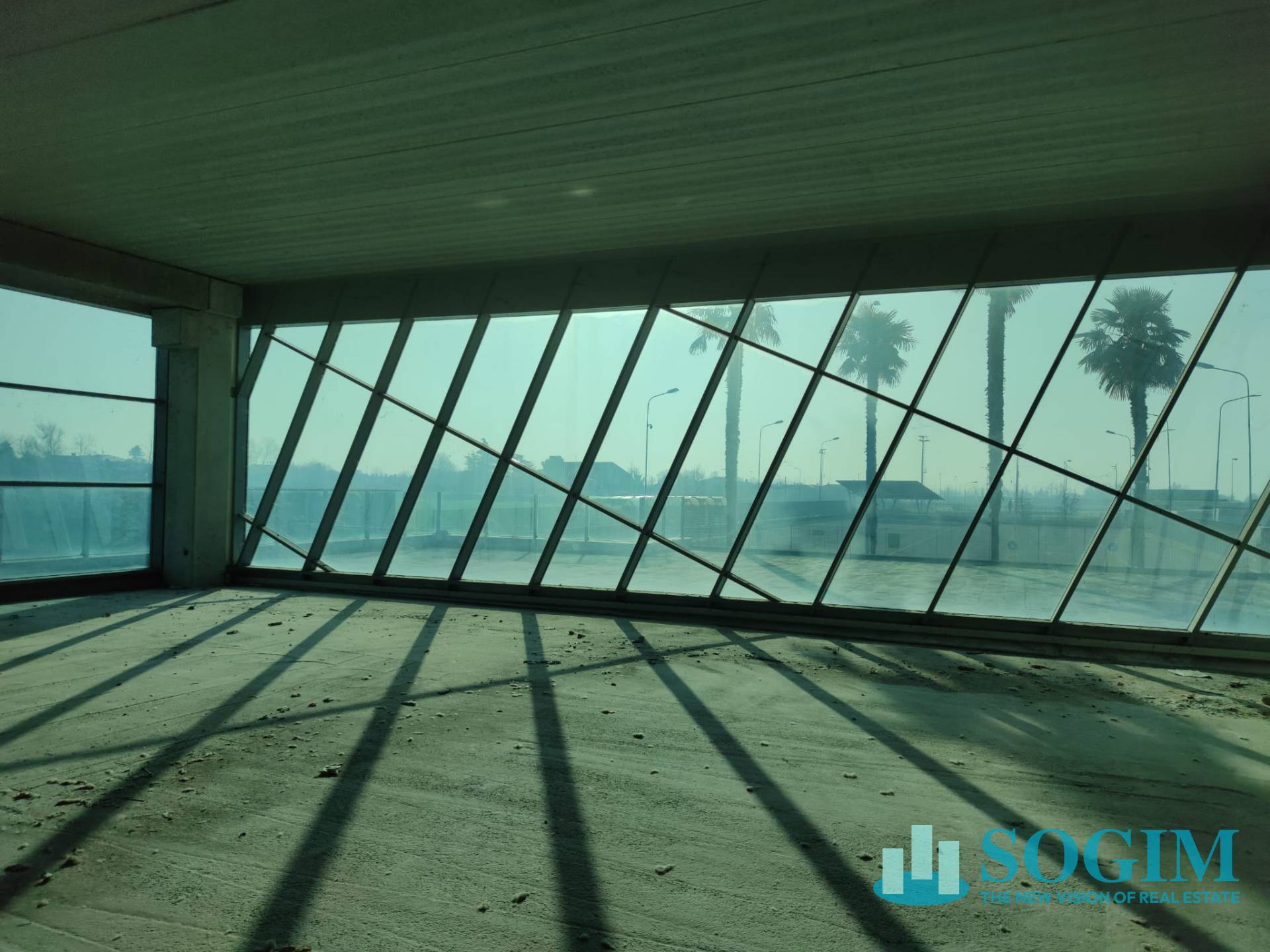 Capannone in vendita a Isso