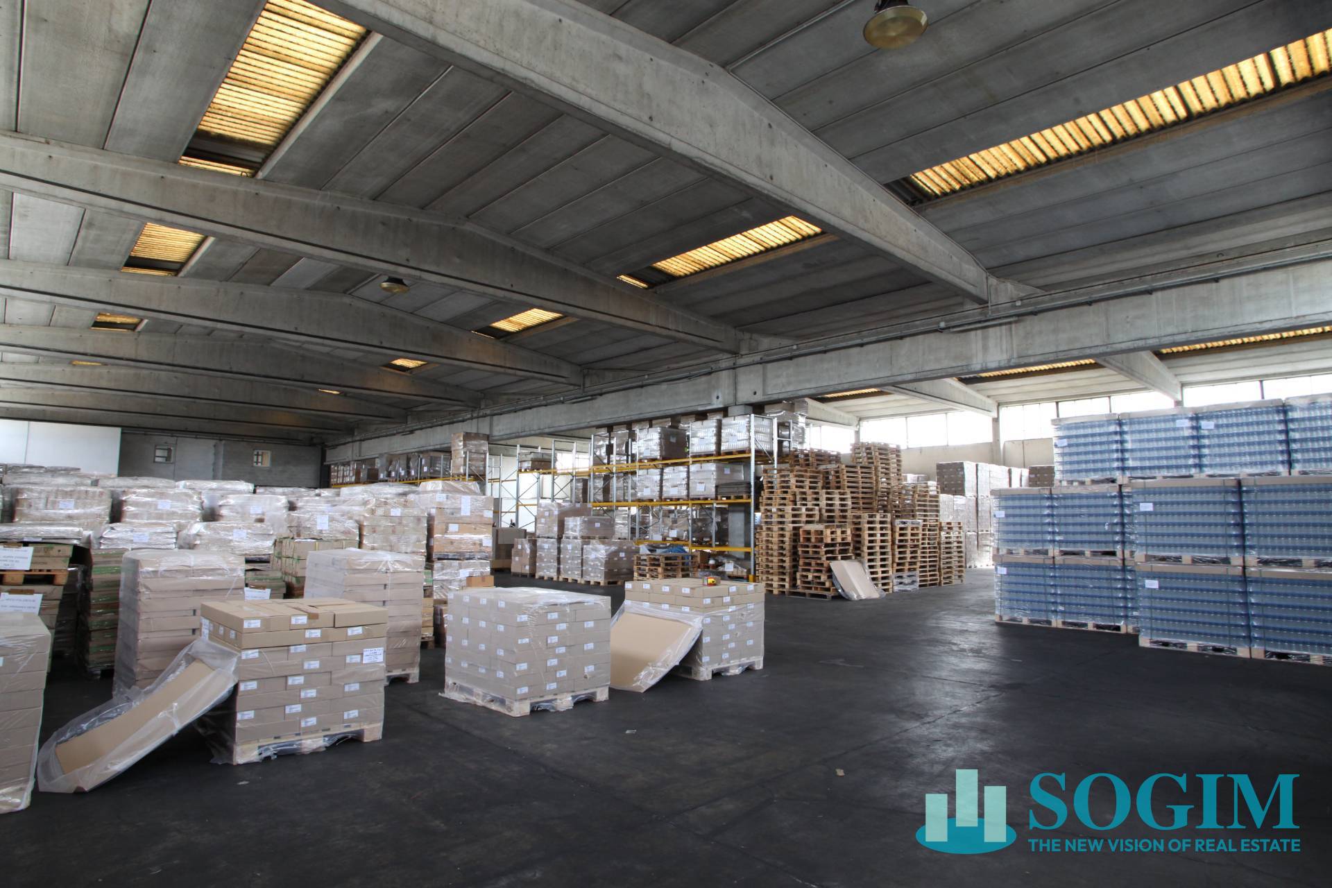 Capannone in vendita a San Giuliano Milanese