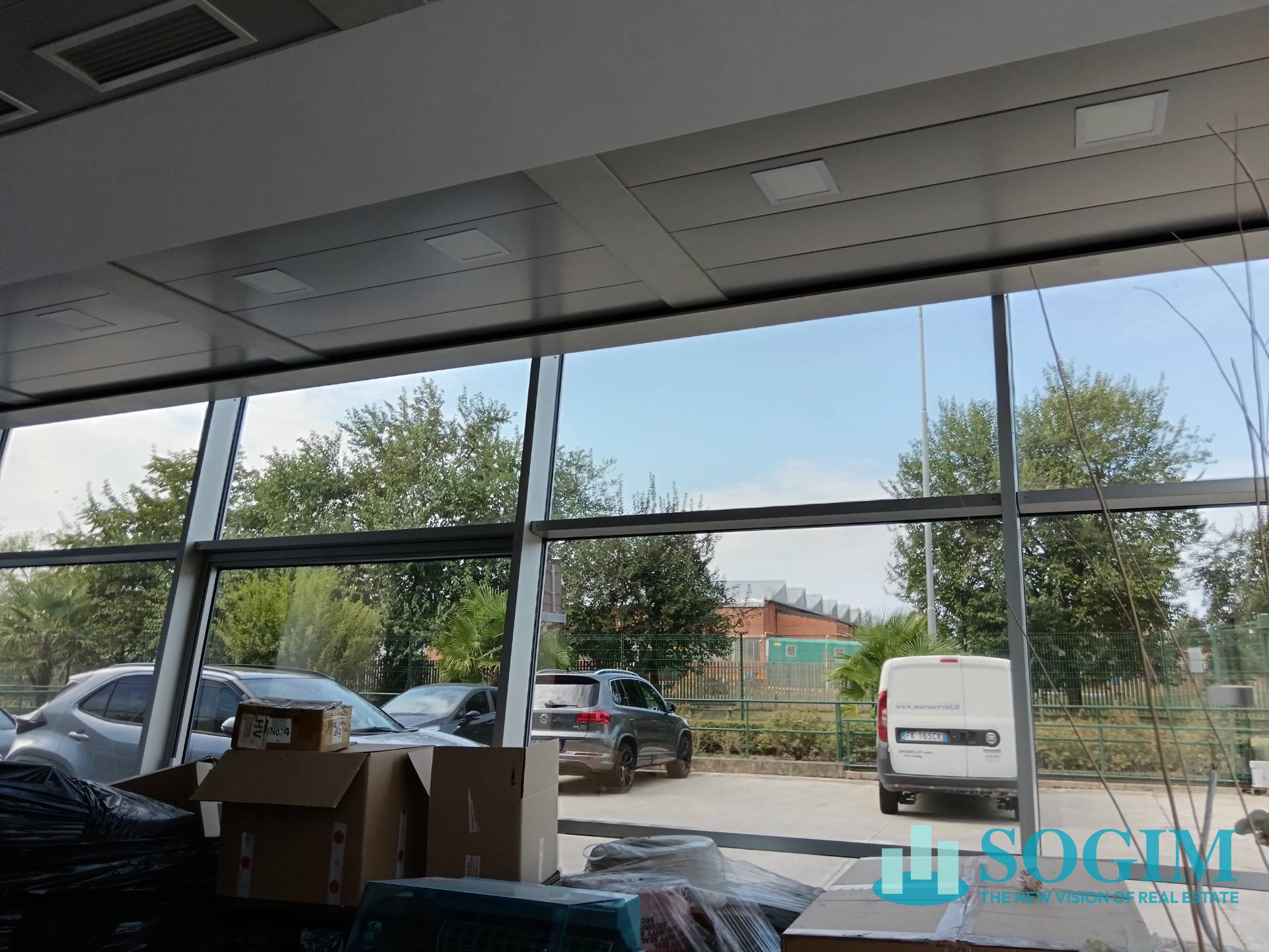 Capannone in affitto a Desio