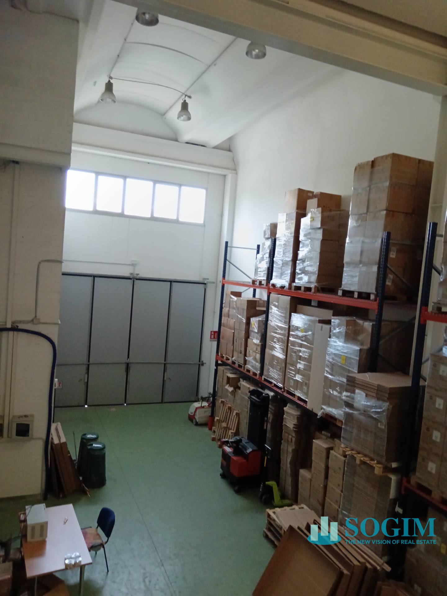 Capannone in affitto a Desio