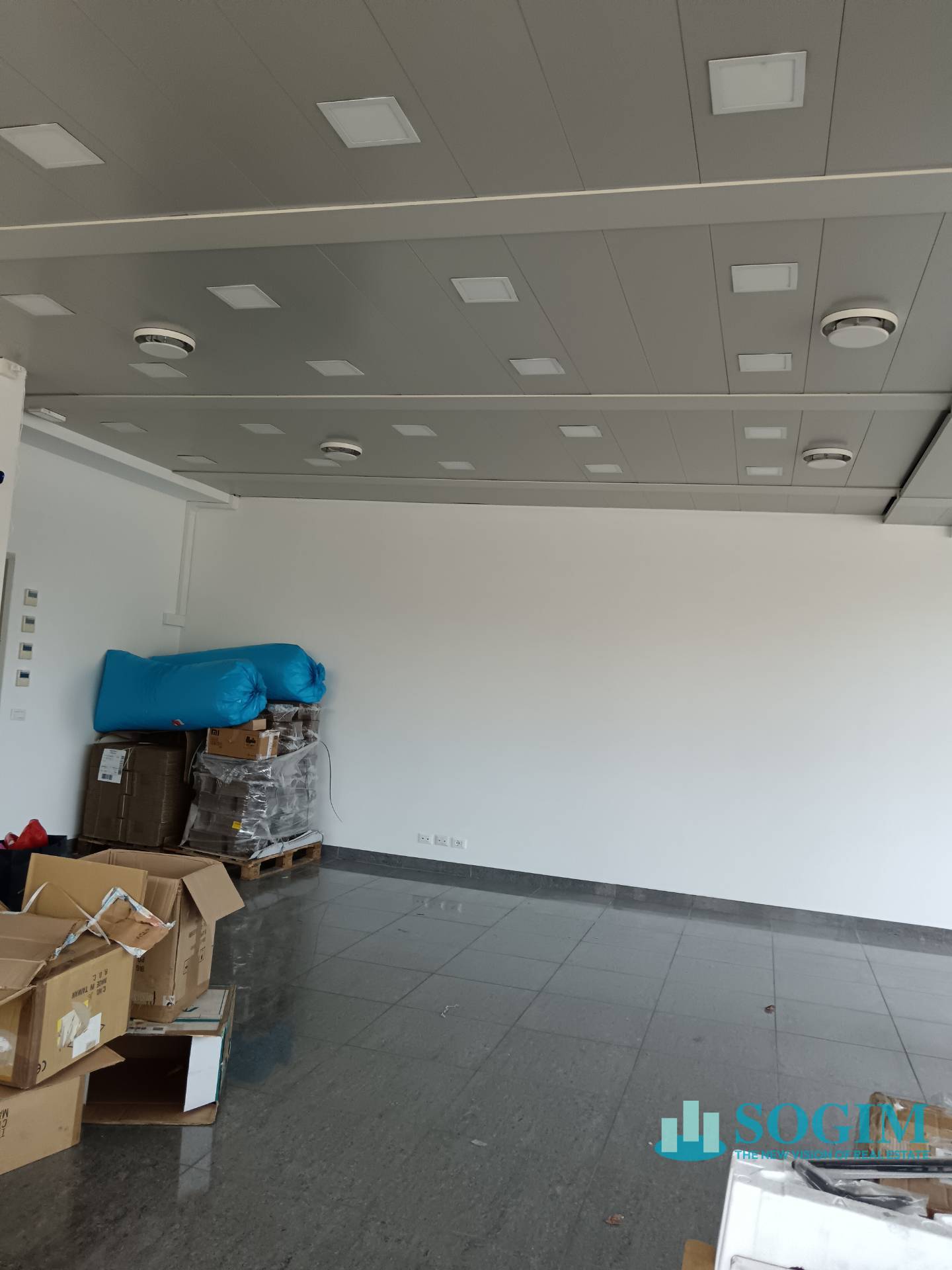 Capannone in affitto a Desio