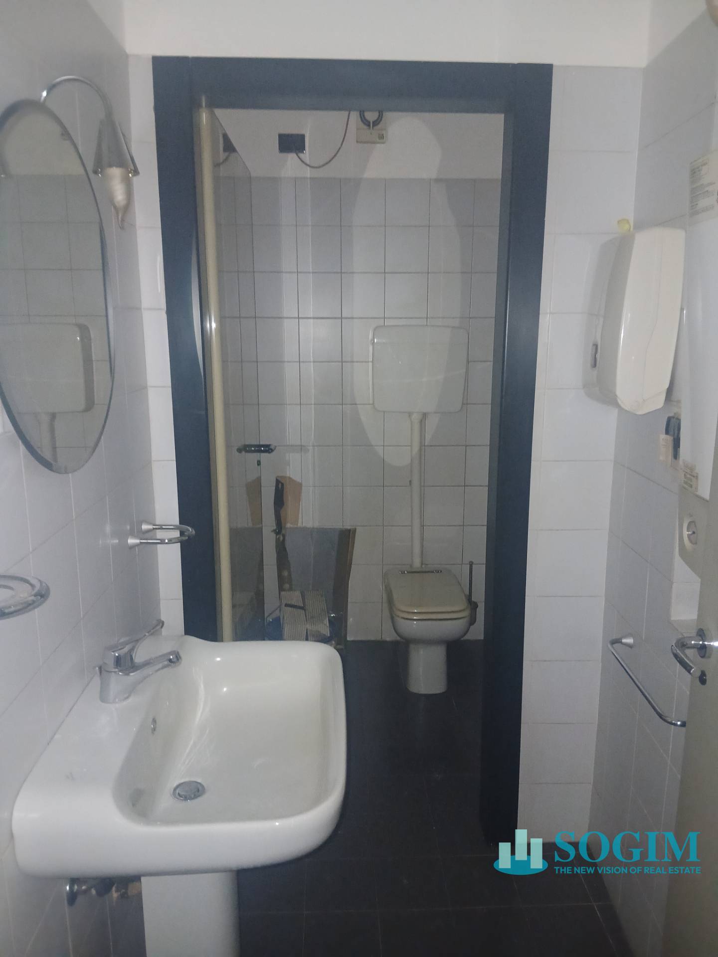 Ufficio in vendita a Cernusco sul Naviglio