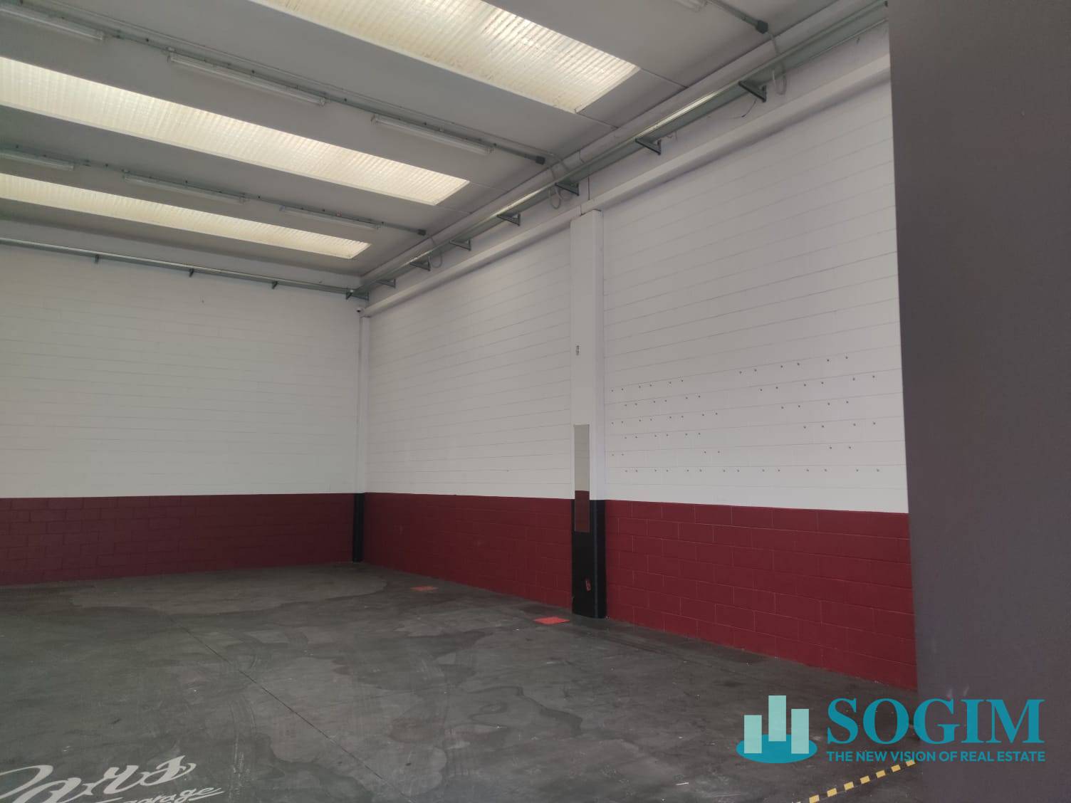 Capannone in vendita a Treviolo