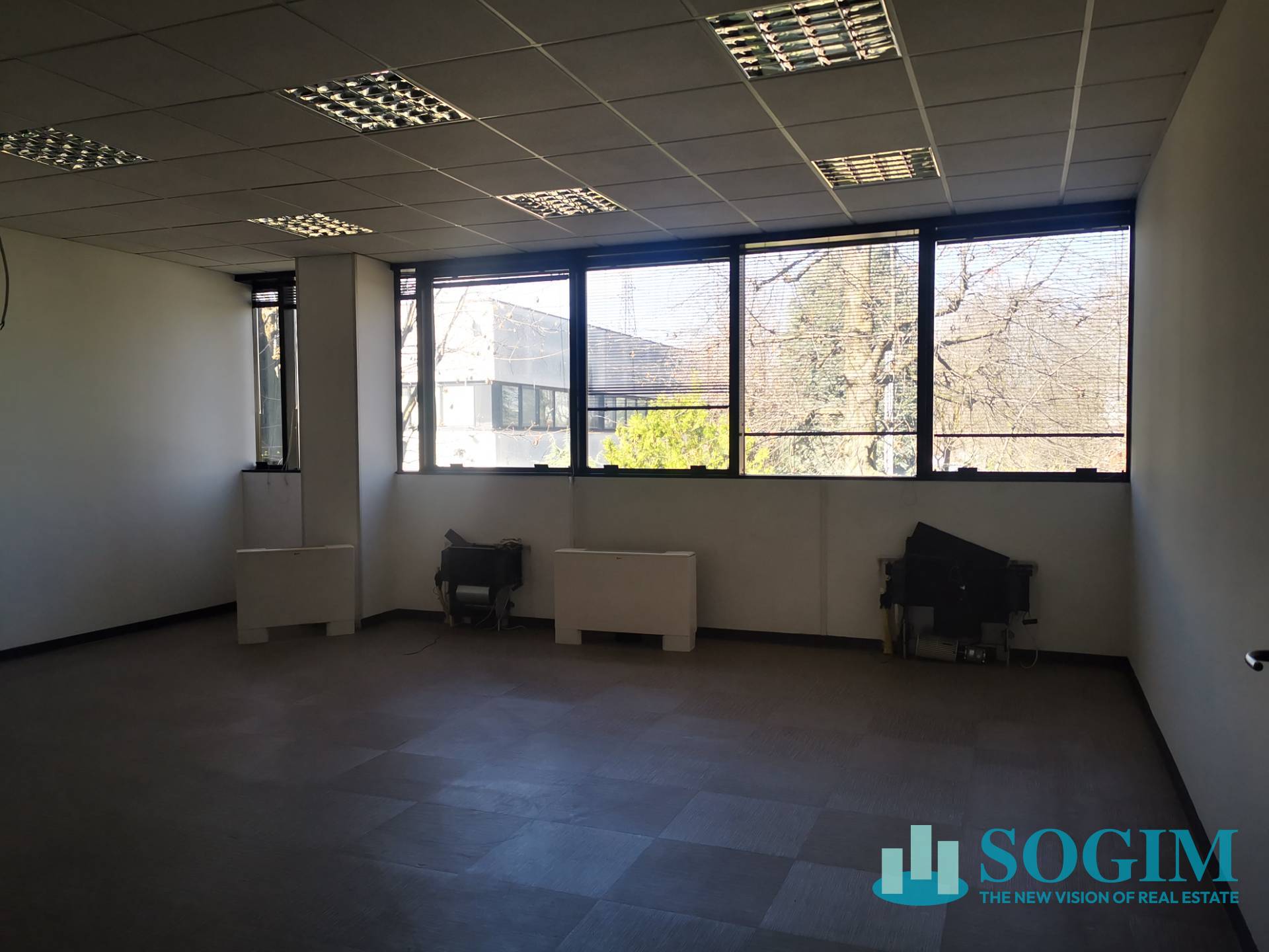 Ufficio in affitto a Arese