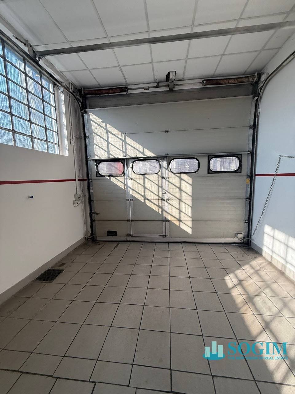 Capannone in vendita a Monza