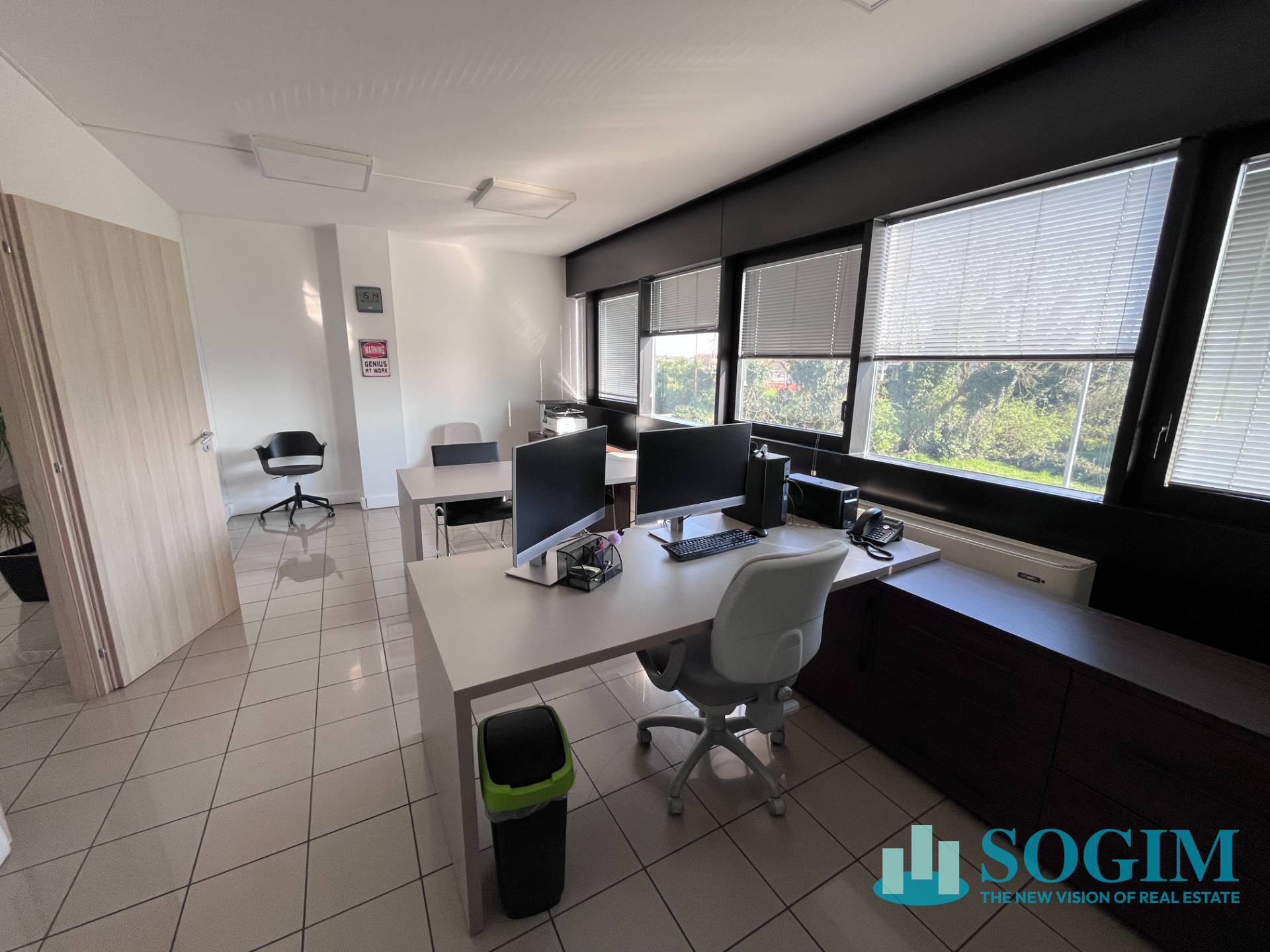 Capannone + Palazzina Uffici in affitto a Lacchiarella