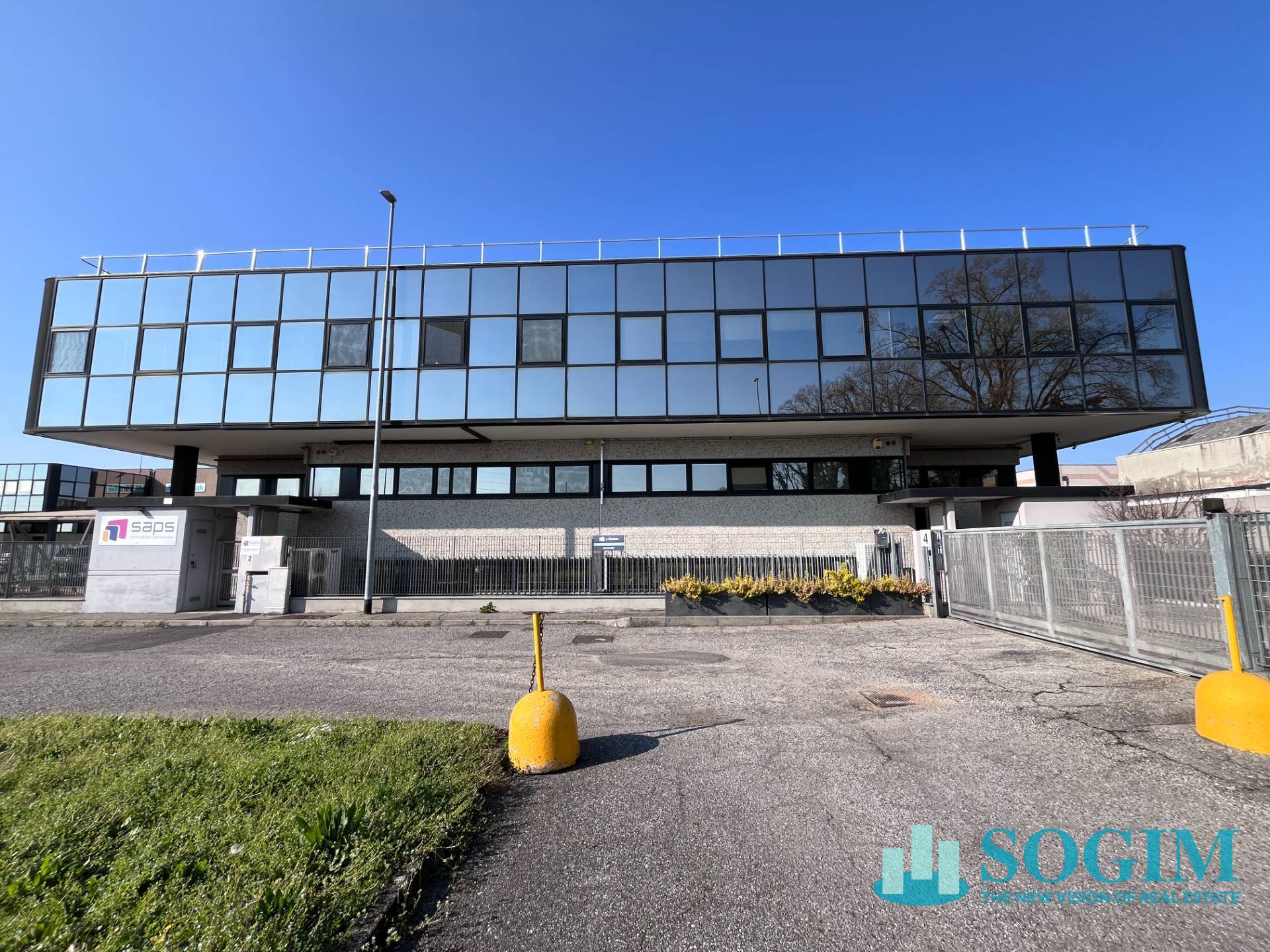 Capannone + Palazzina Uffici in affitto a Lacchiarella