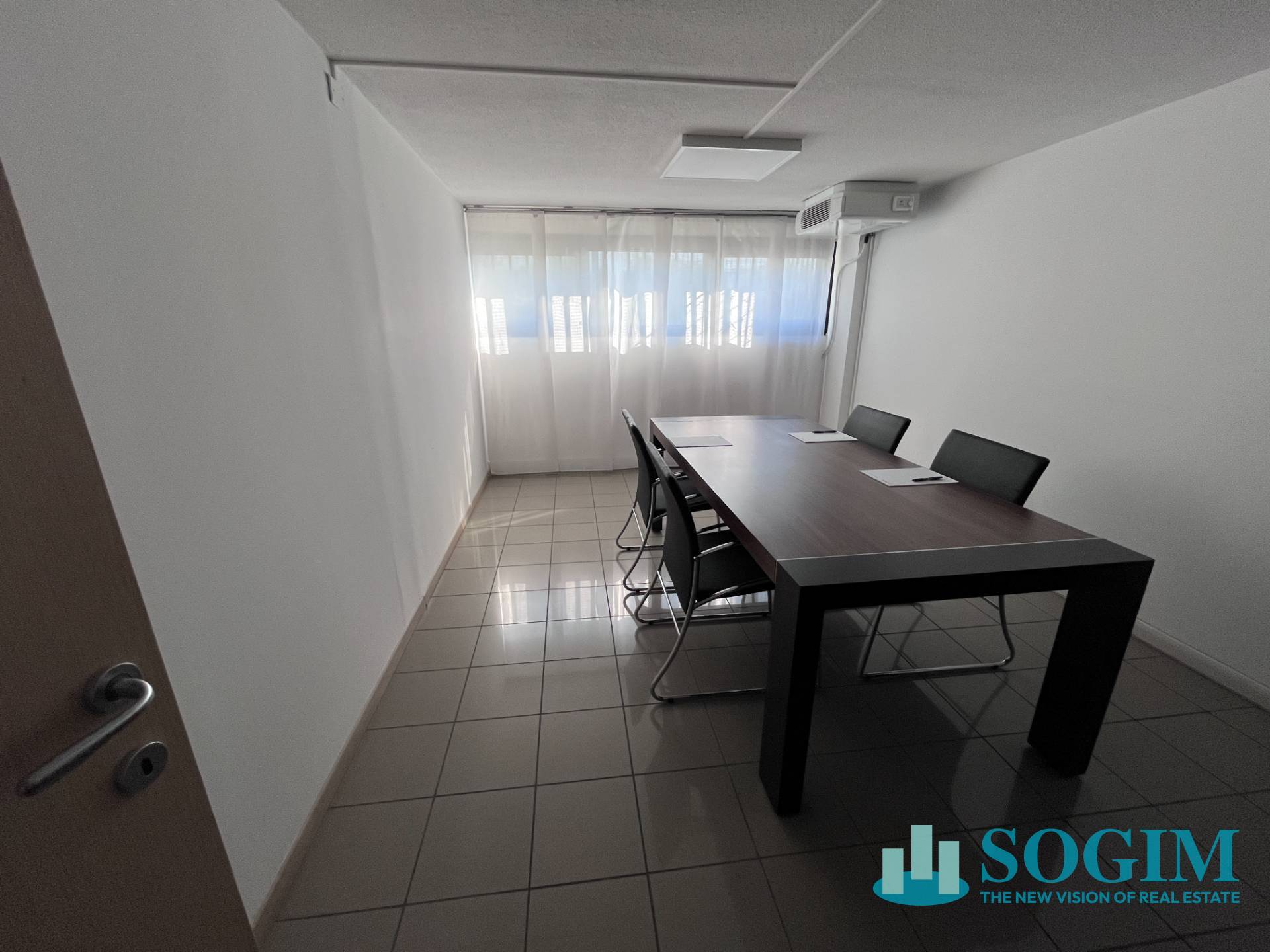 Capannone + Palazzina Uffici in affitto a Lacchiarella