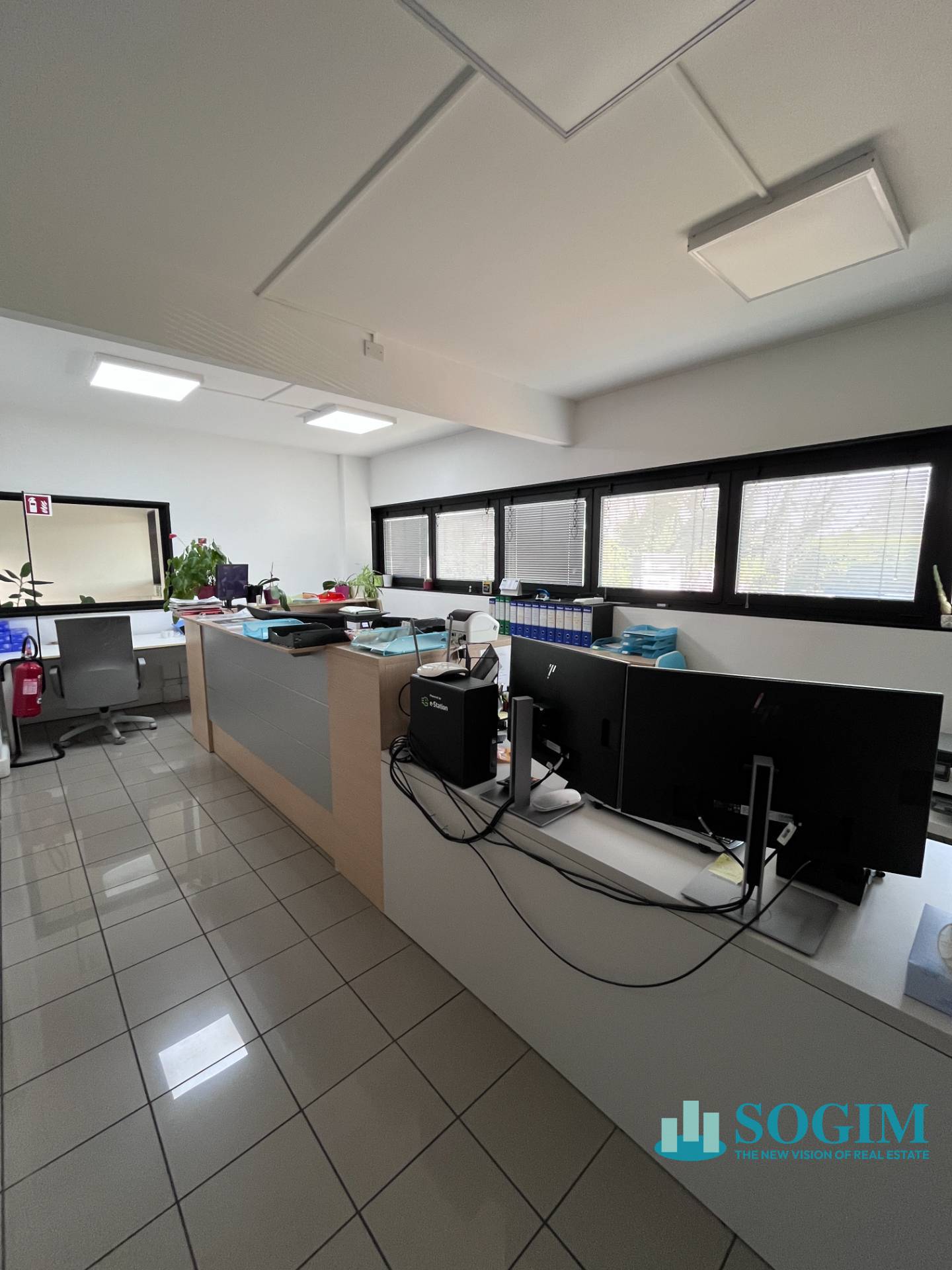 Capannone + Palazzina Uffici in affitto a Lacchiarella