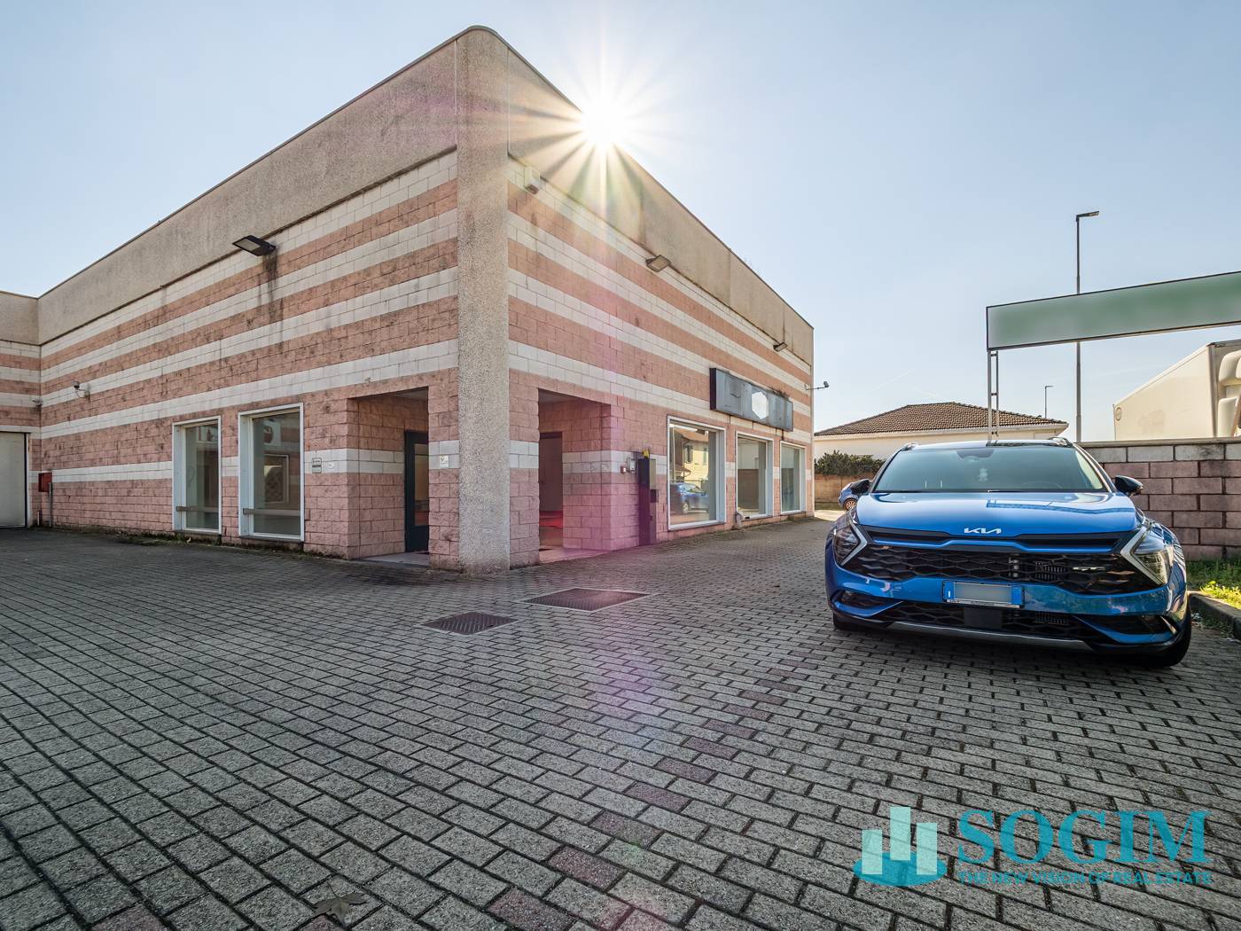 Immobile commerciale in vendita a Castano Primo