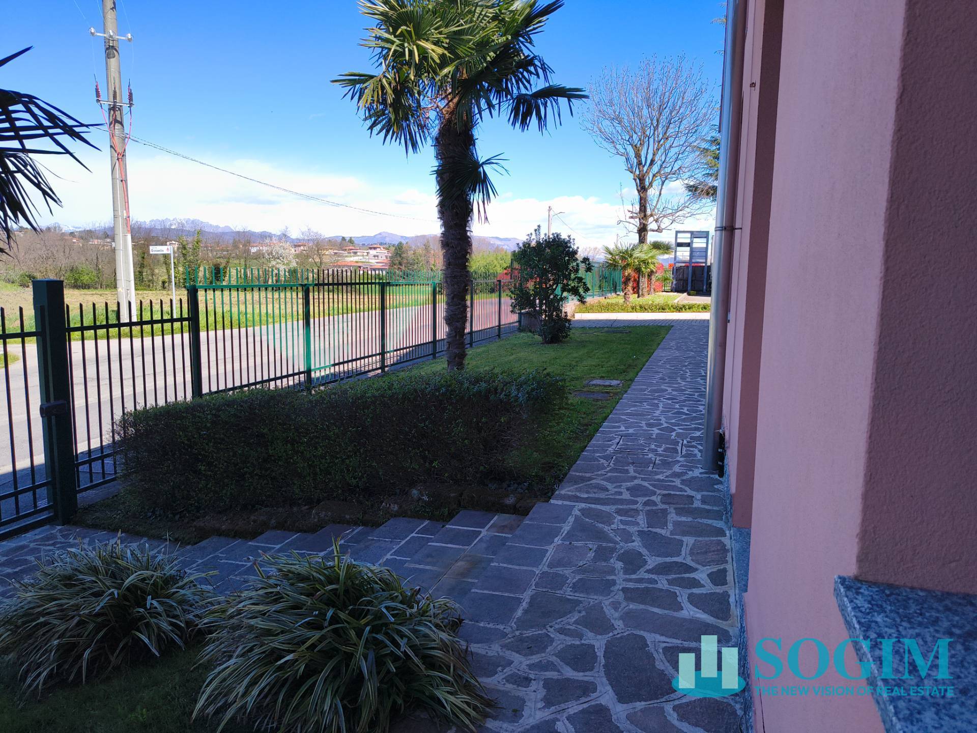 Capannone in vendita a Casatenovo