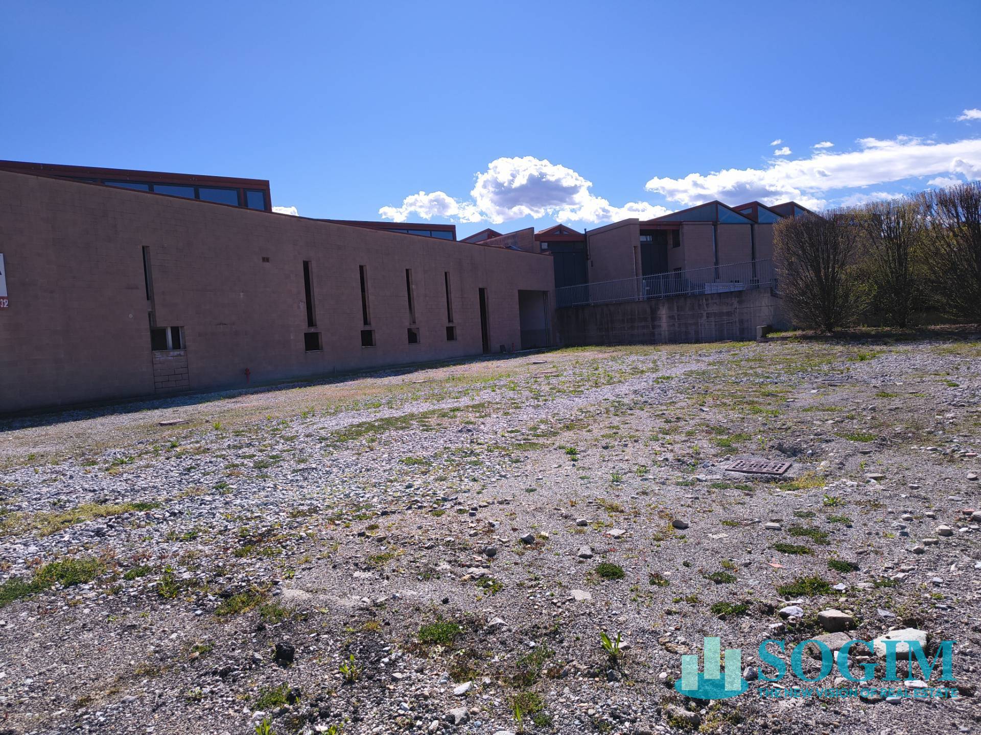 Capannone in vendita a Casatenovo