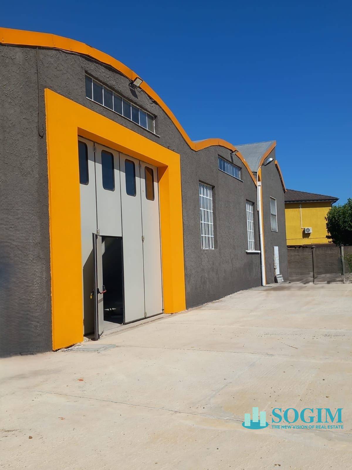 Capannone + Palazzina Uffici in affitto a Abbiategrasso