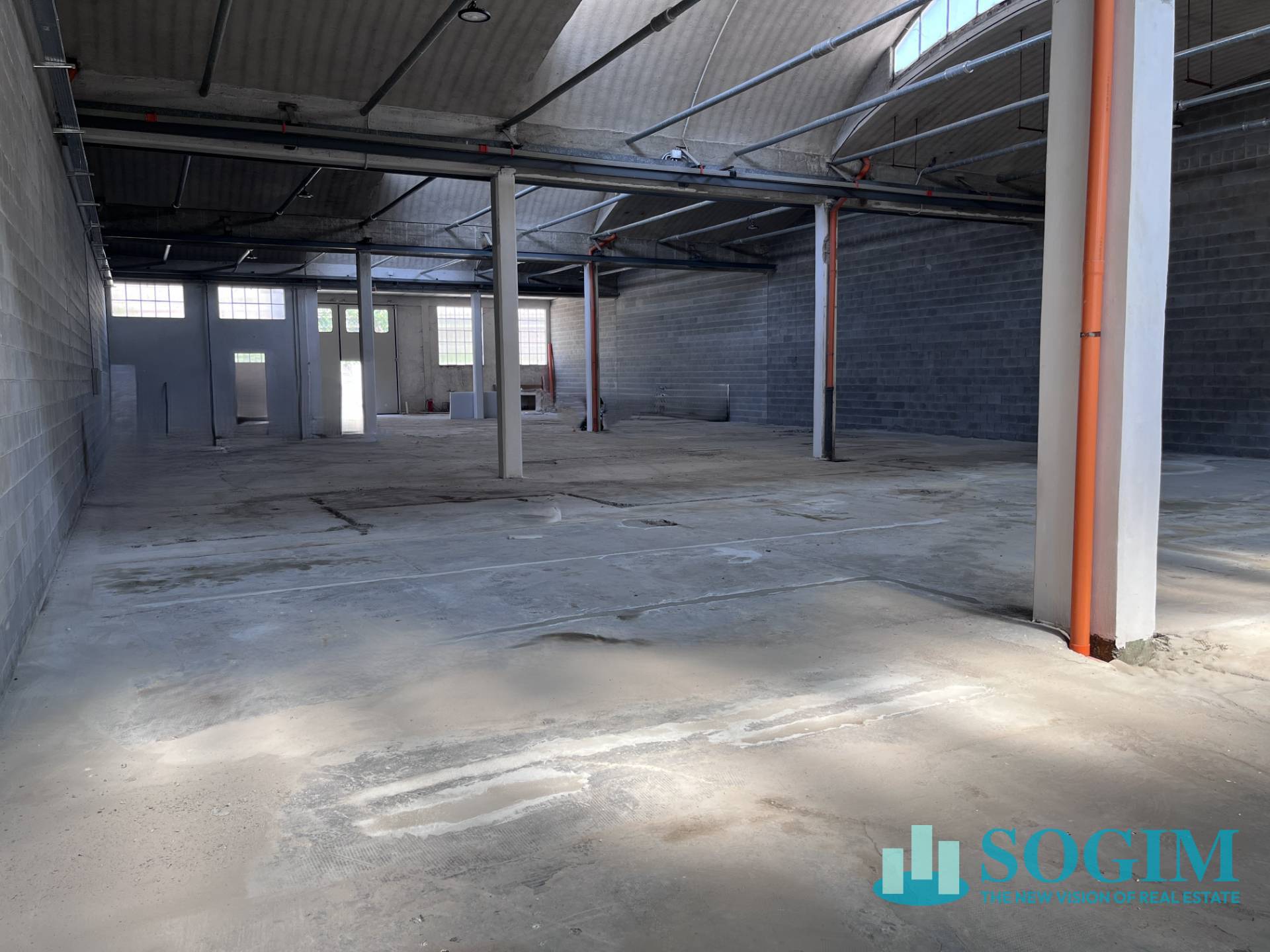 Capannone + Palazzina Uffici in affitto a Abbiategrasso