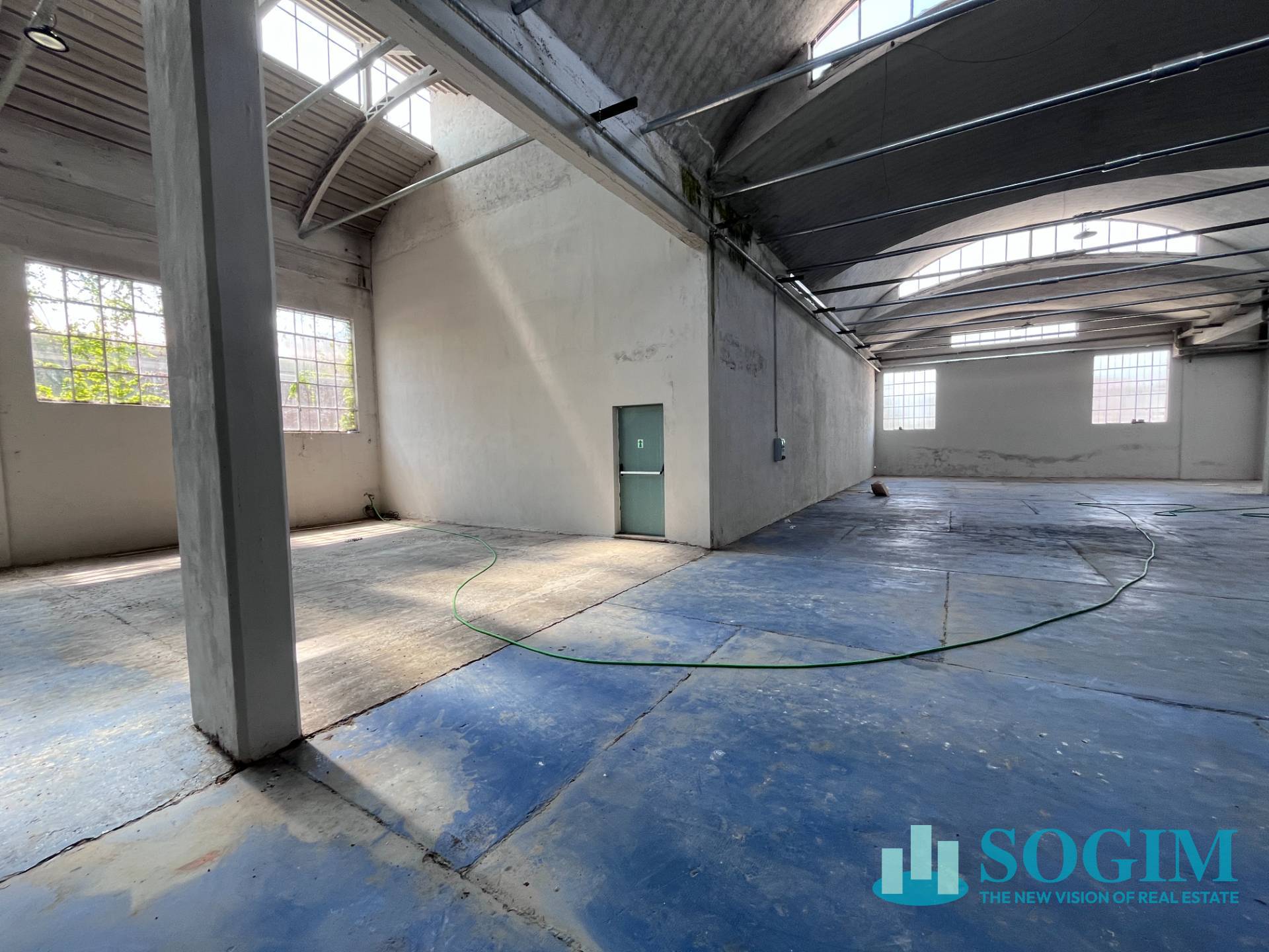 Capannone + Palazzina Uffici in affitto a Abbiategrasso