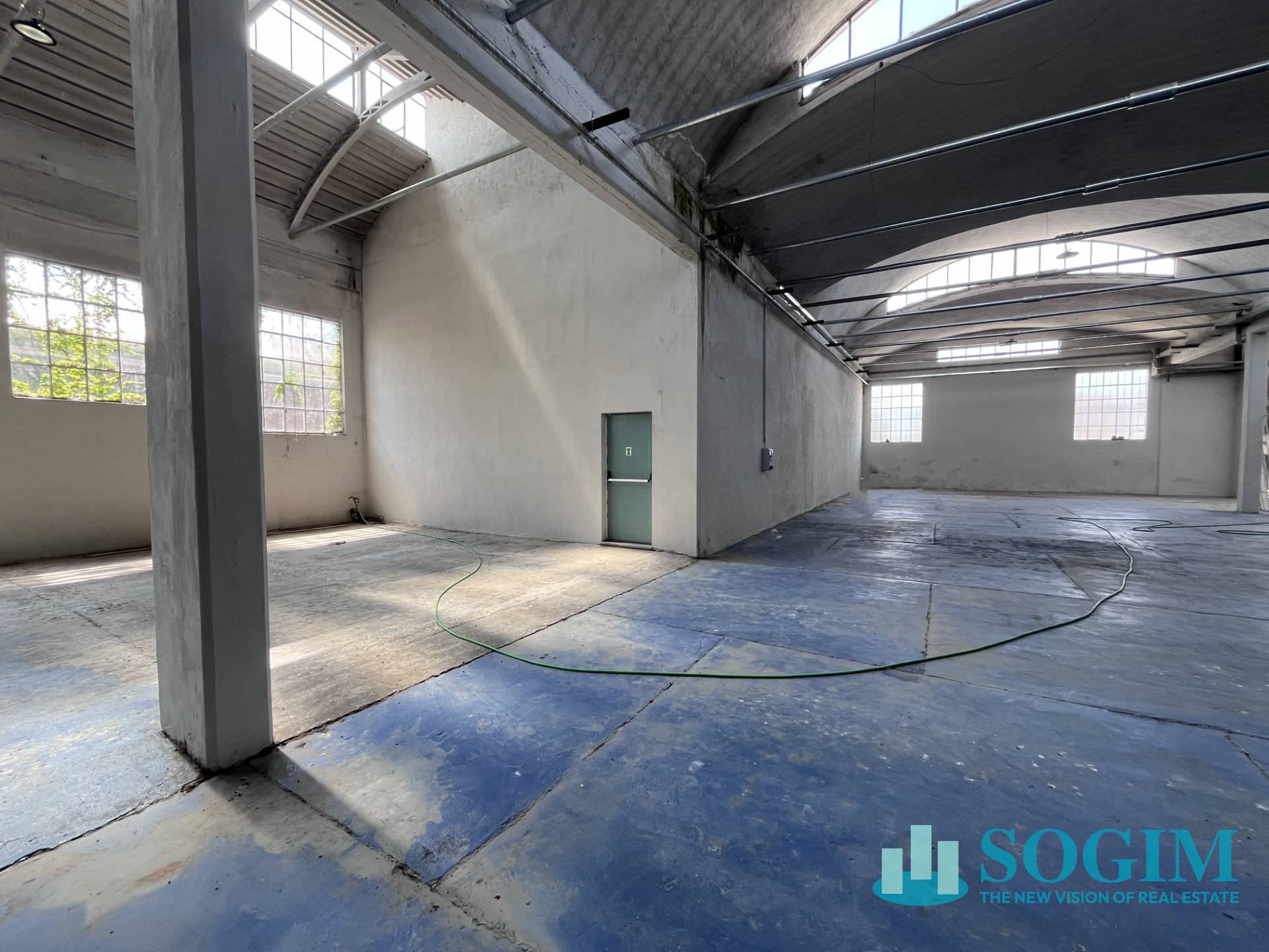 Capannone + Palazzina Uffici in affitto a Abbiategrasso