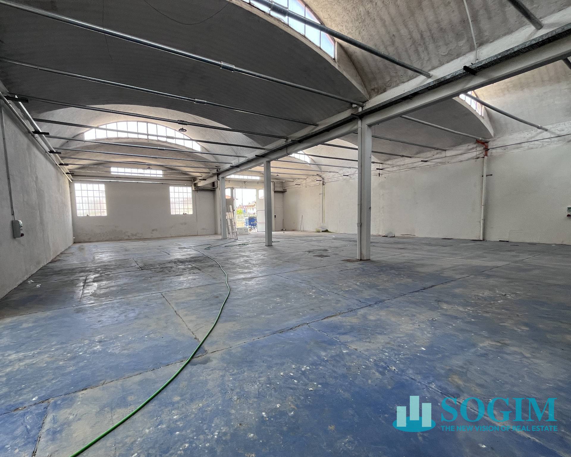 Capannone + Palazzina Uffici in affitto a Abbiategrasso