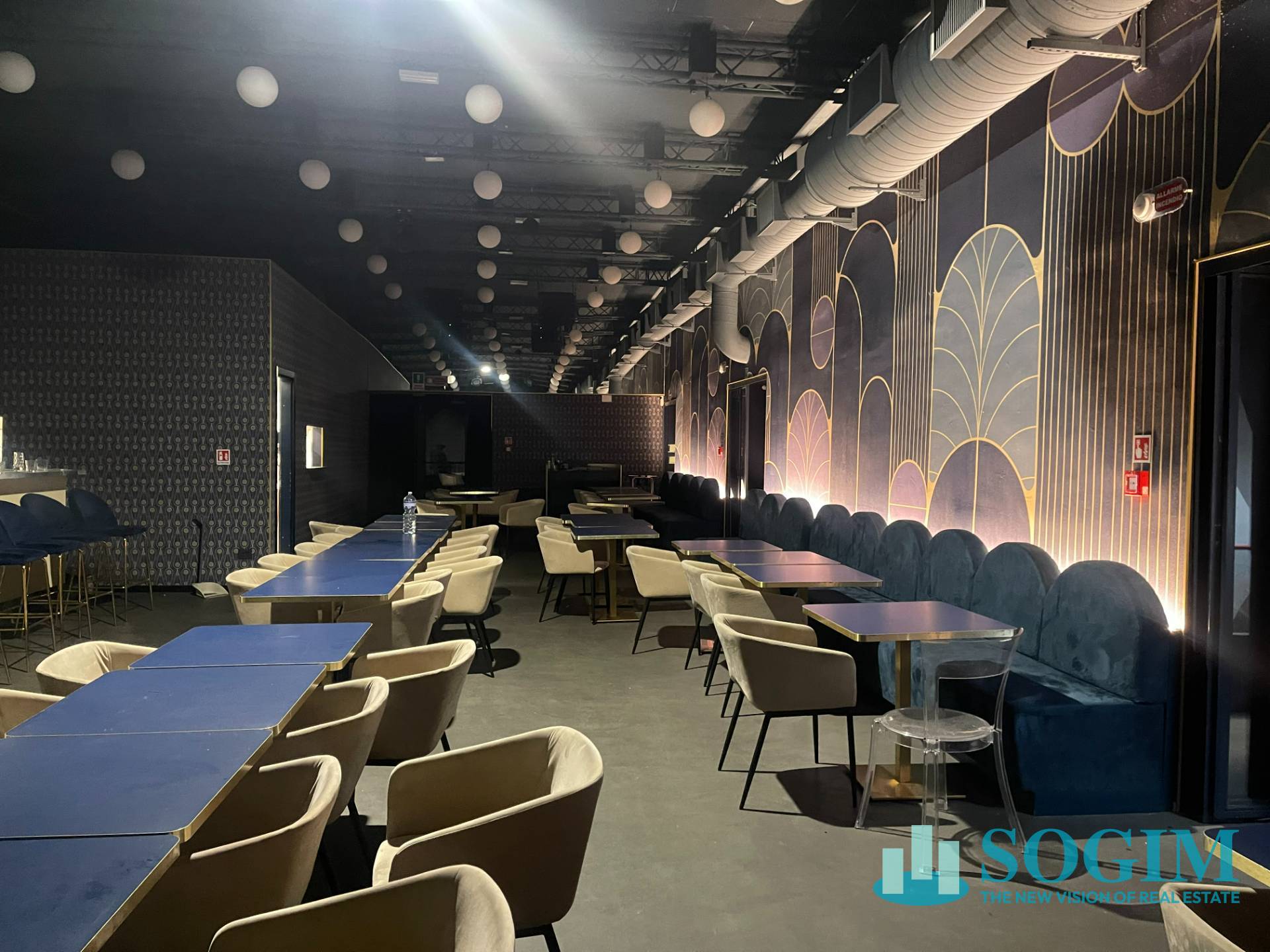 Immobile commerciale in vendita a Milano