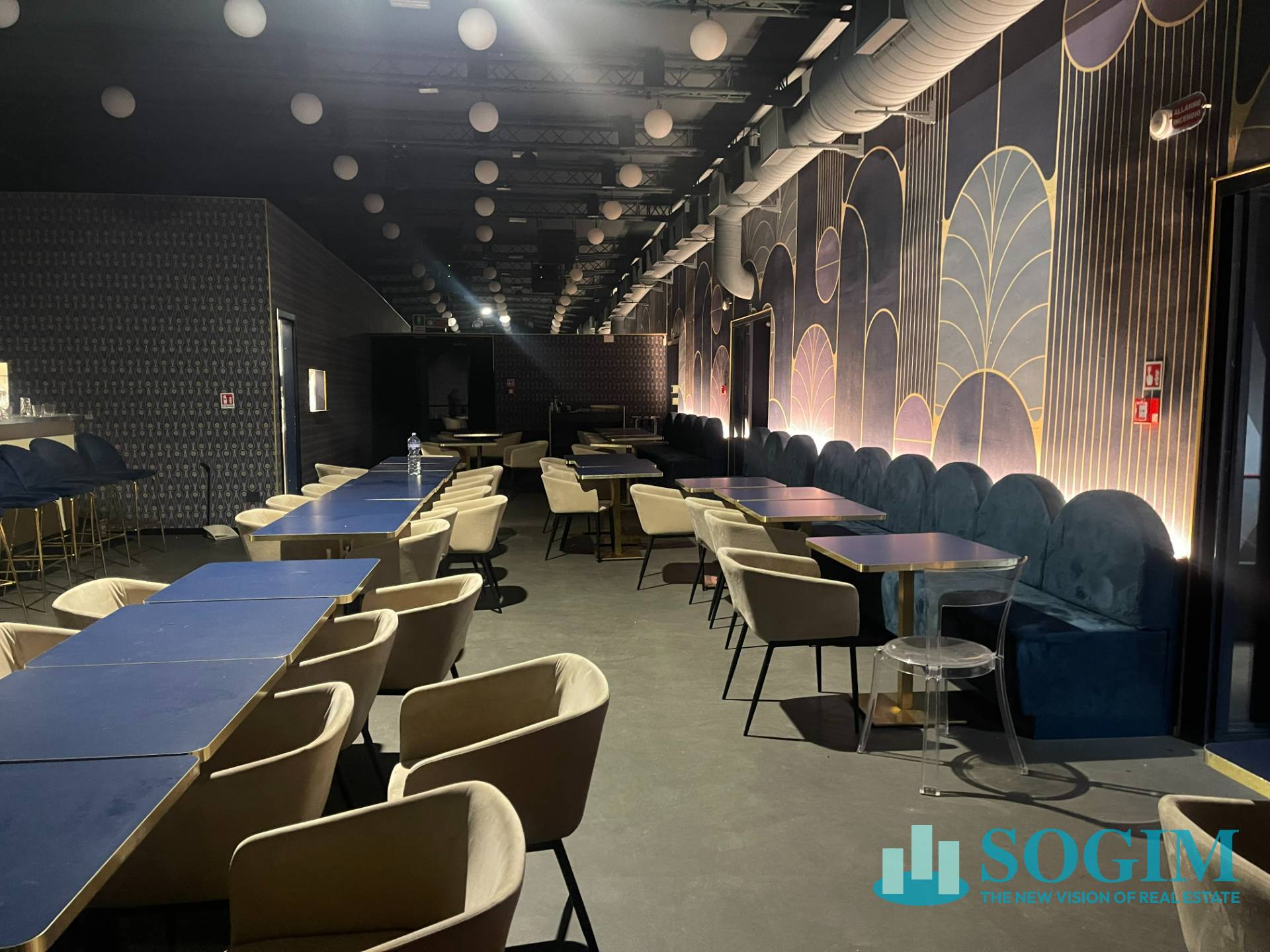 Immobile commerciale in vendita a Milano