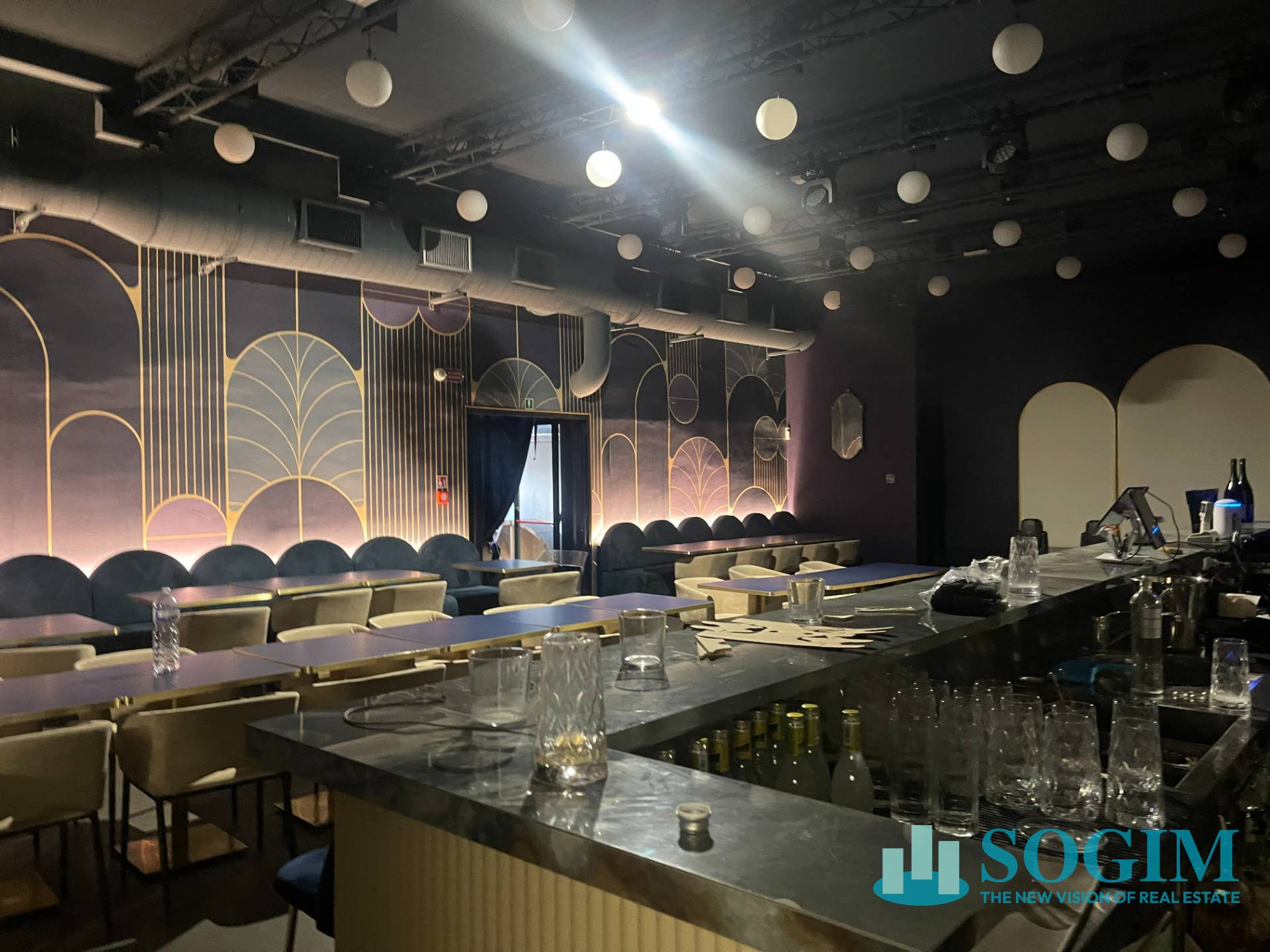 Immobile commerciale in vendita a Milano