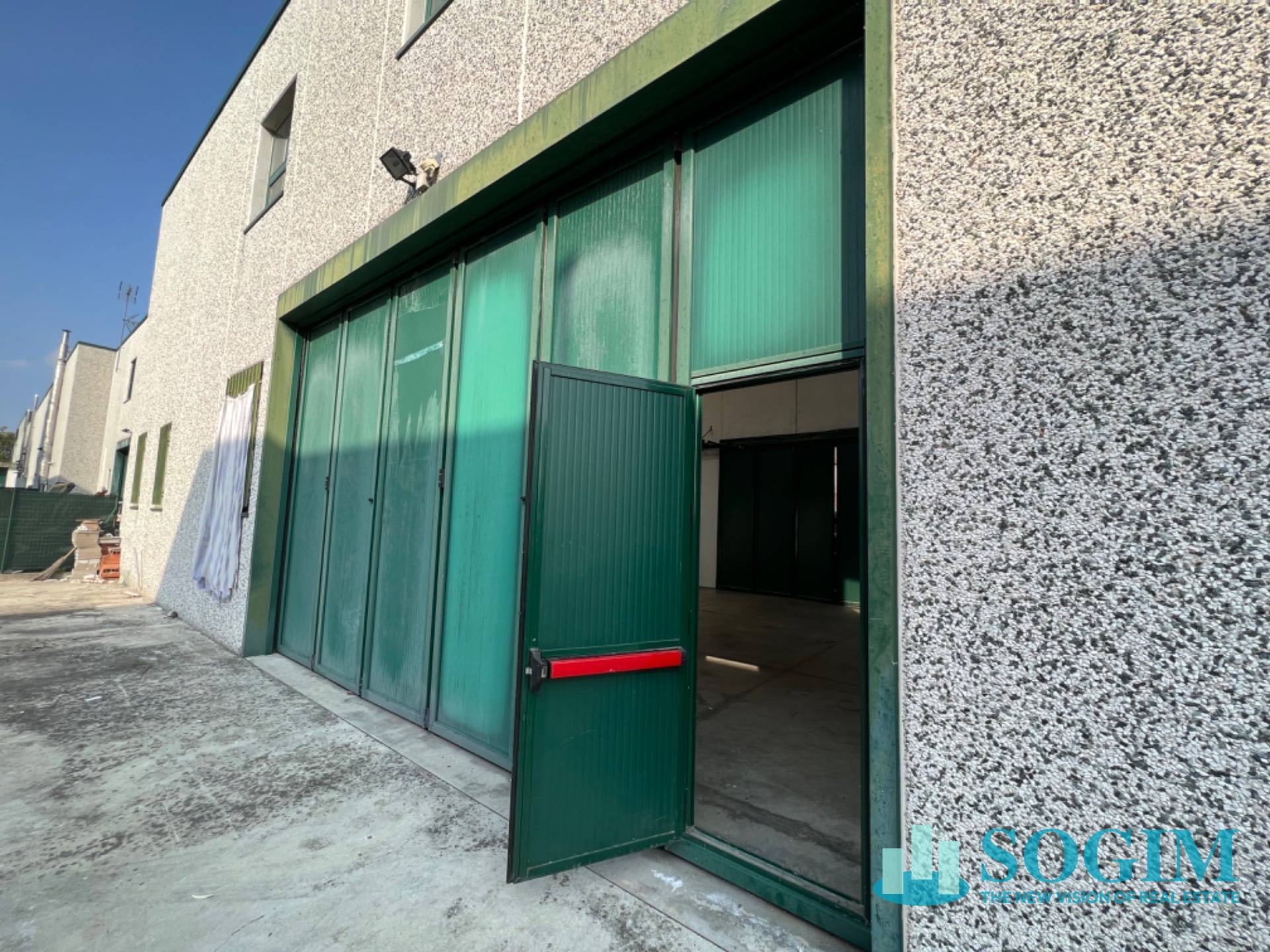 Capannone in affitto a Verano Brianza