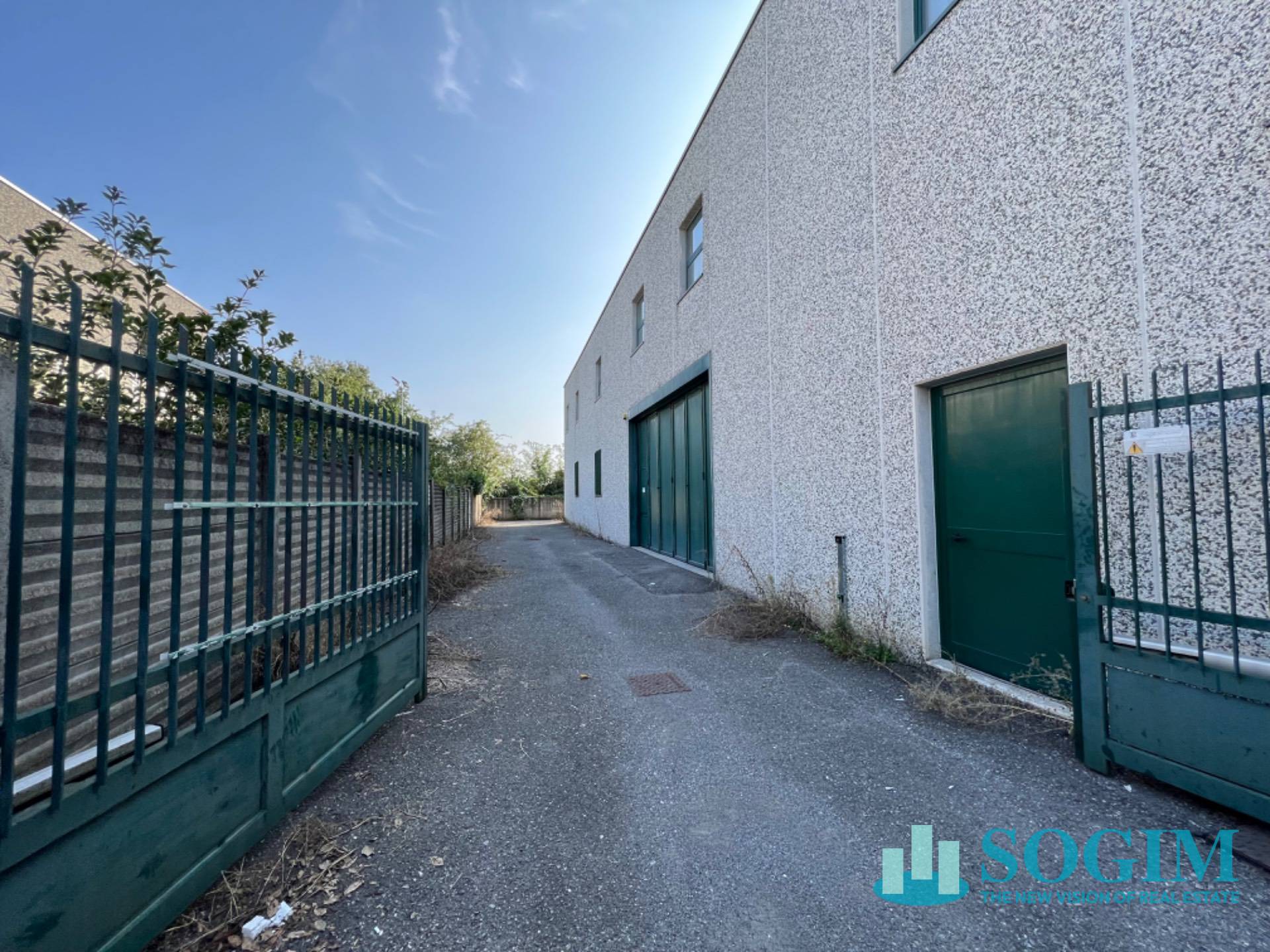 Capannone in affitto a Verano Brianza