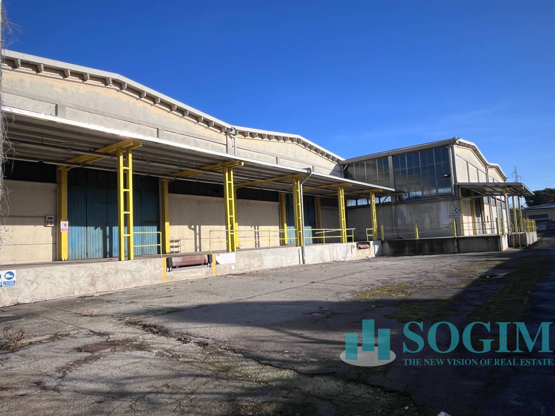 Capannone in vendita a Cesano Boscone