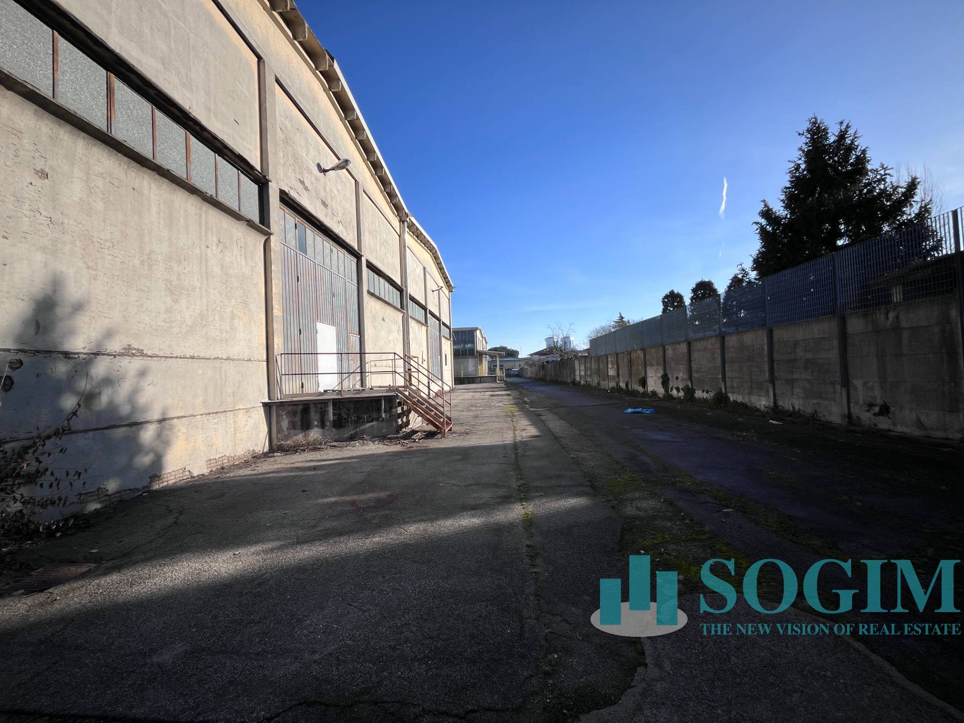 Capannone in vendita a Cesano Boscone