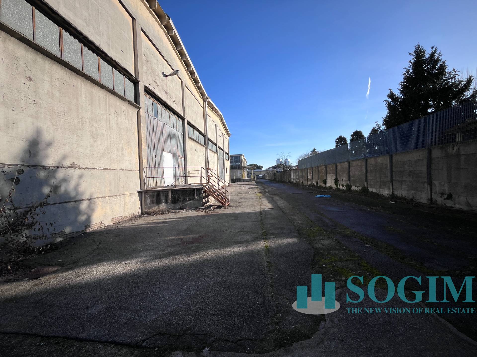 Capannone in vendita a Cesano Boscone