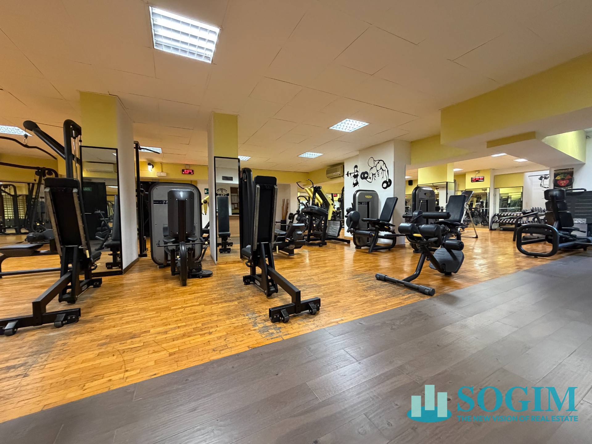 Immobile commerciale in vendita a Sesto San Giovanni