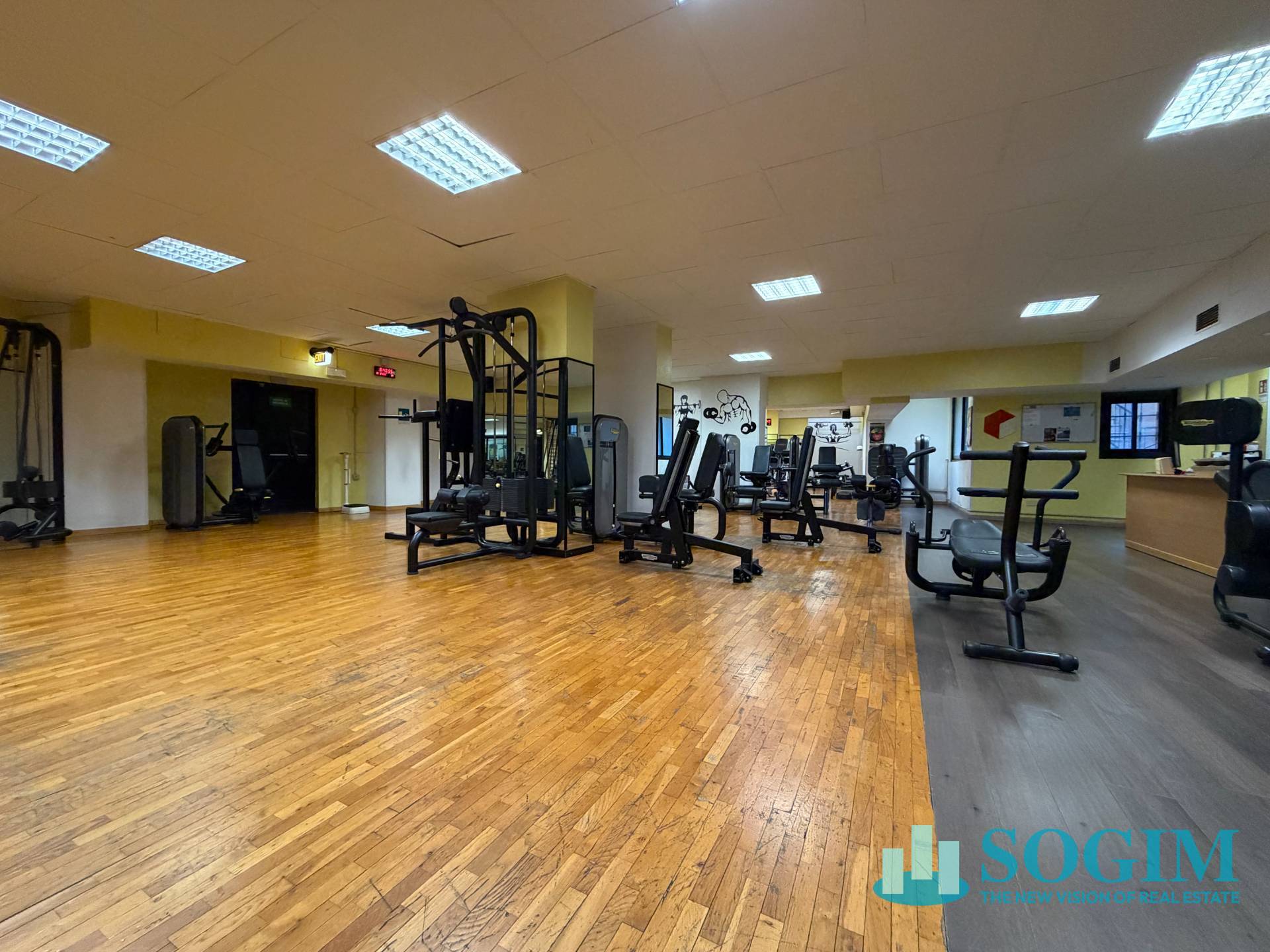 Immobile commerciale in vendita a Sesto San Giovanni