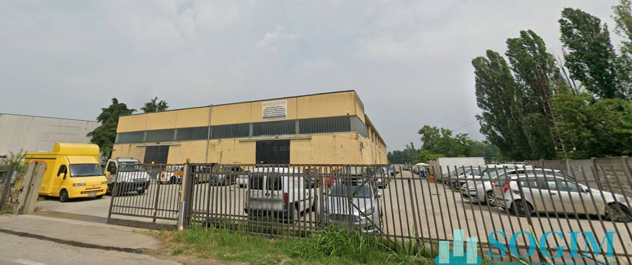 Capannone in affitto a Tribiano, Zoate