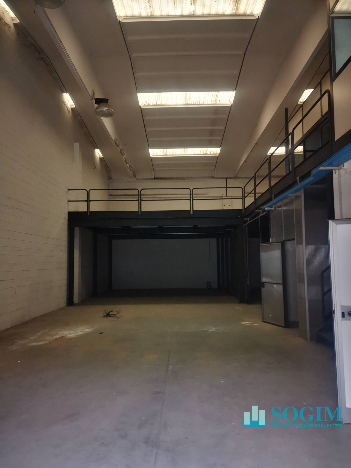 Capannone in vendita a Arconate