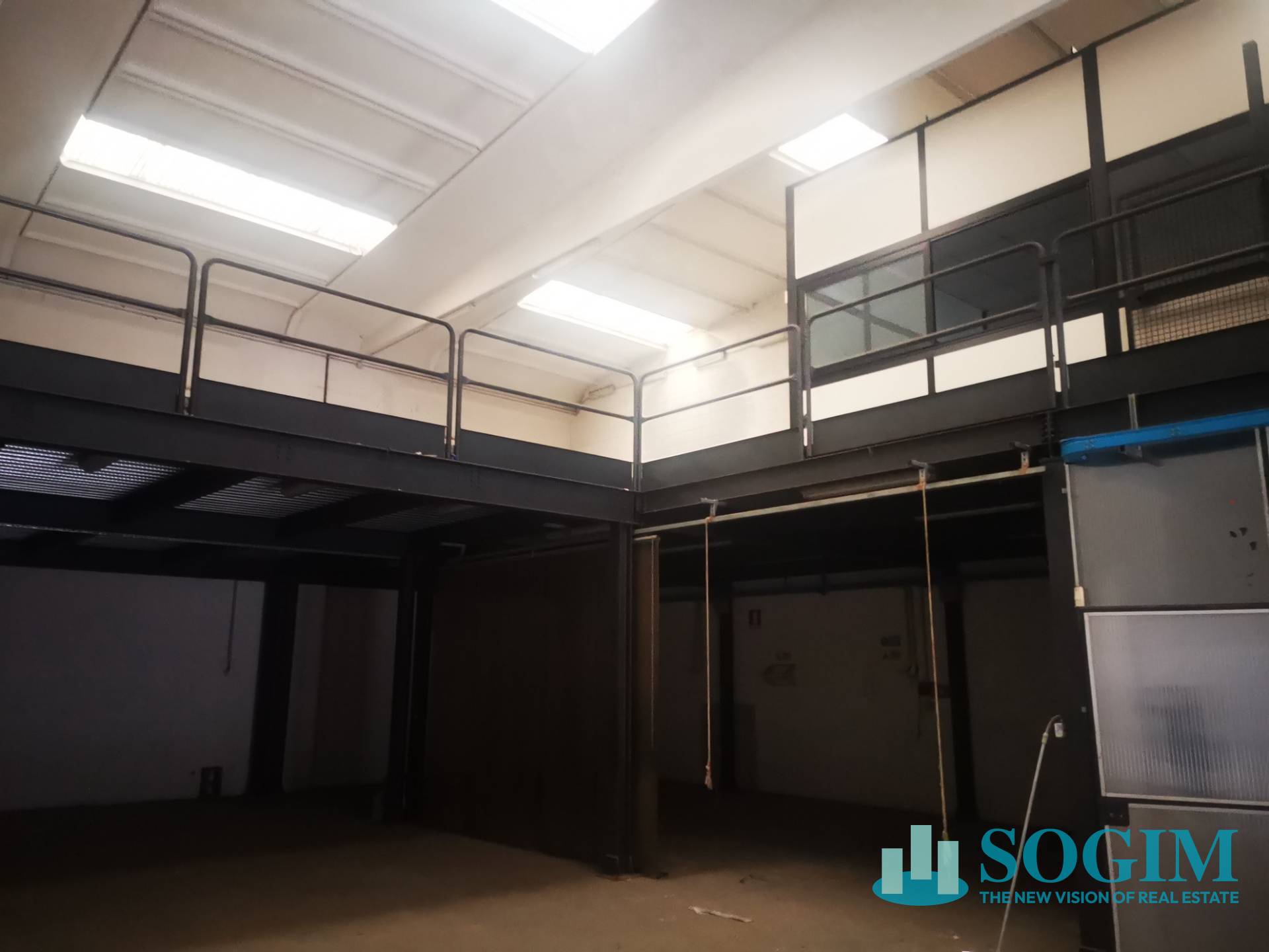 Capannone in vendita a Arconate