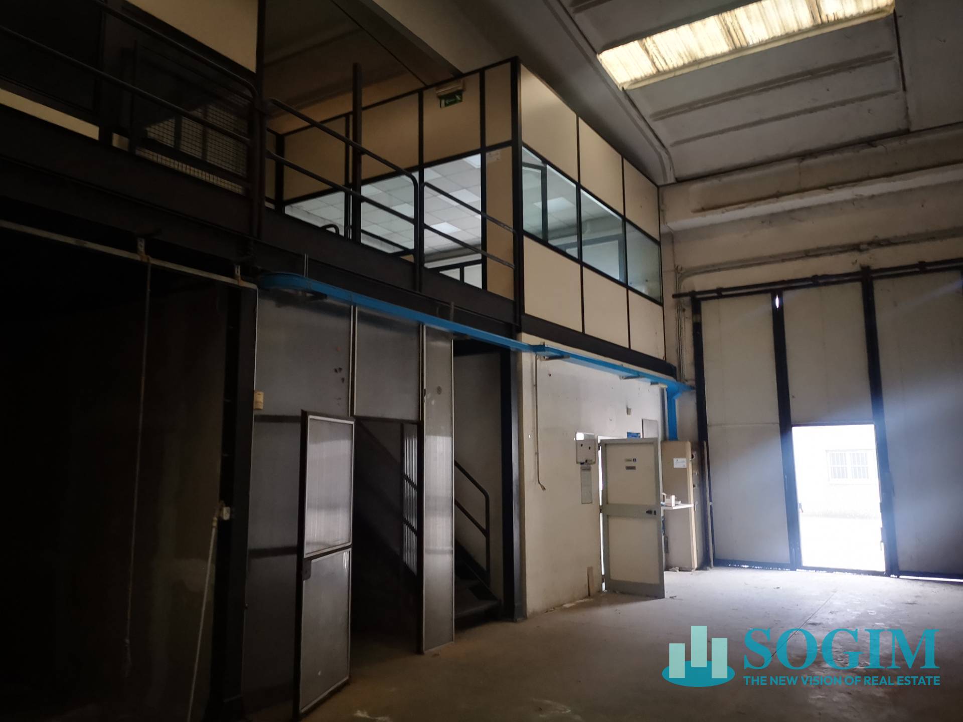 Capannone in vendita a Arconate