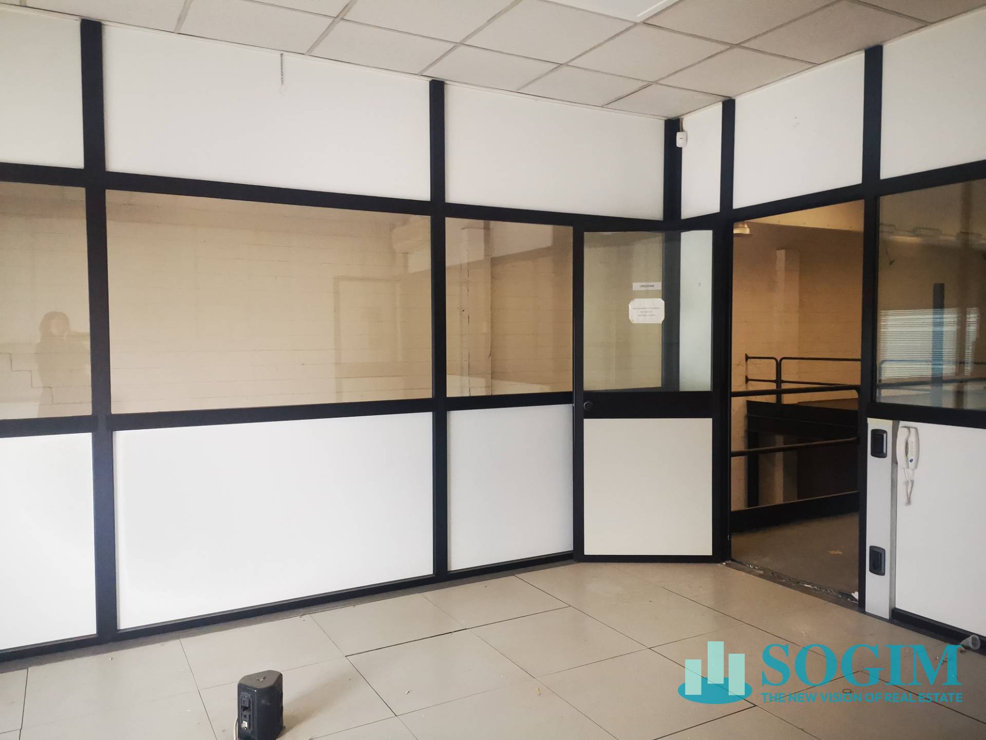 Capannone in vendita a Arconate