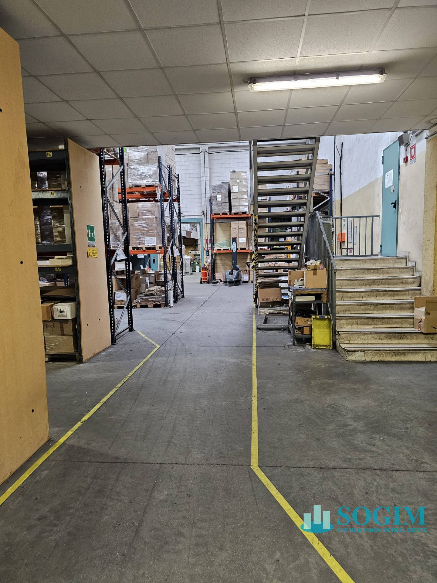 Capannone in vendita a Saronno