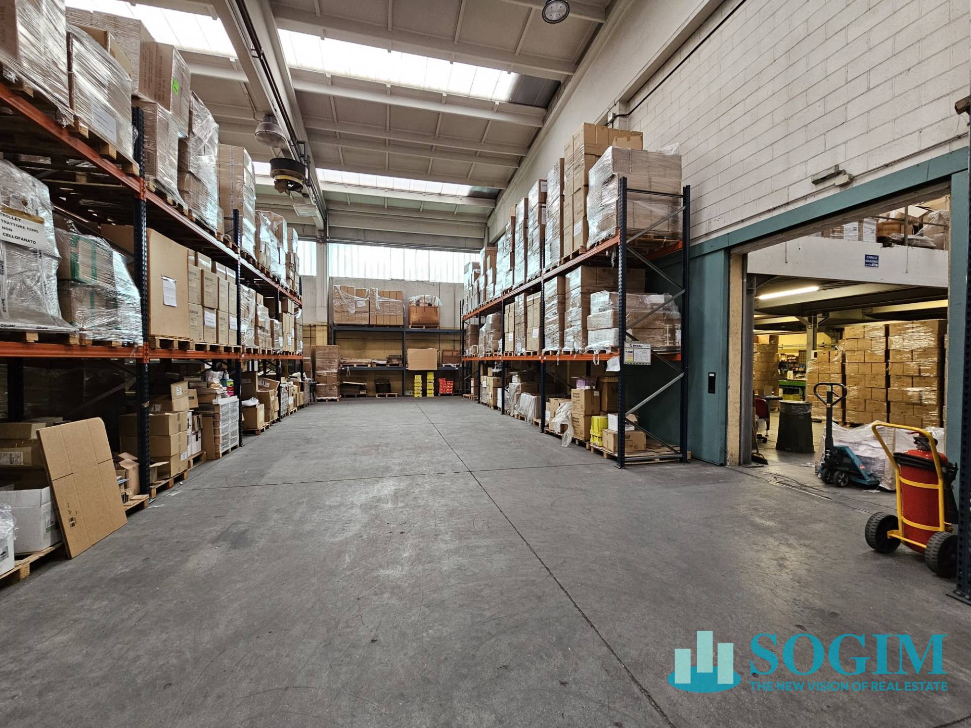 Capannone in vendita a Saronno