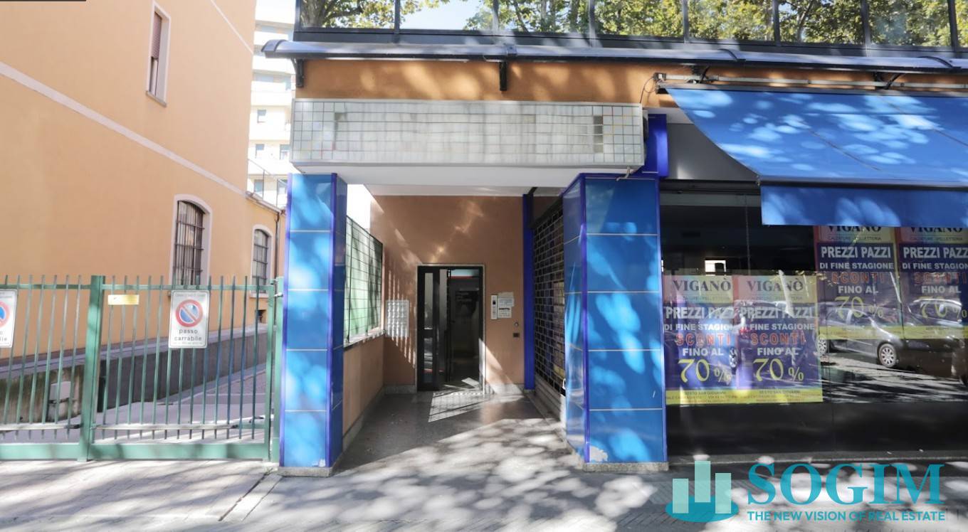Immobile commerciale in vendita a Sesto San Giovanni