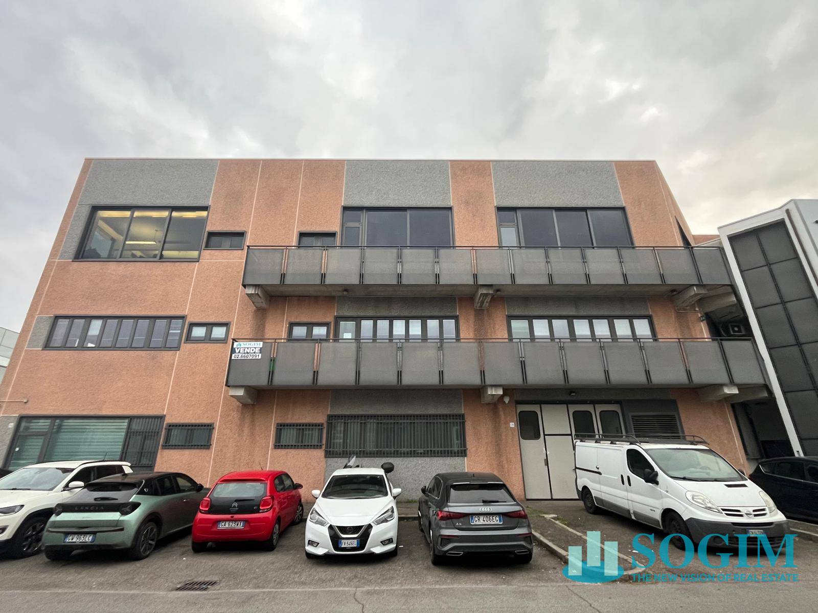 Laboratorio in vendita a Corsico, LORENTEGGIO DAZIO