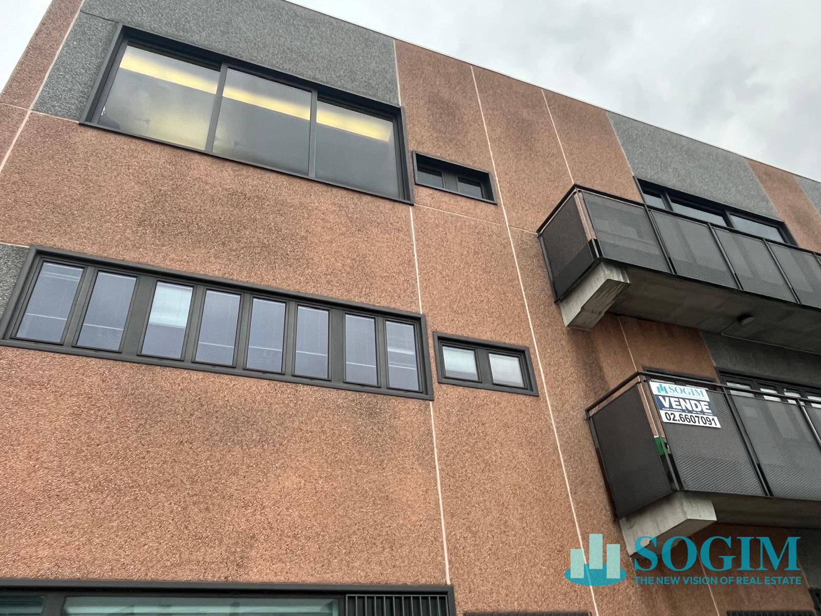 Laboratorio in vendita a Corsico, LORENTEGGIO DAZIO