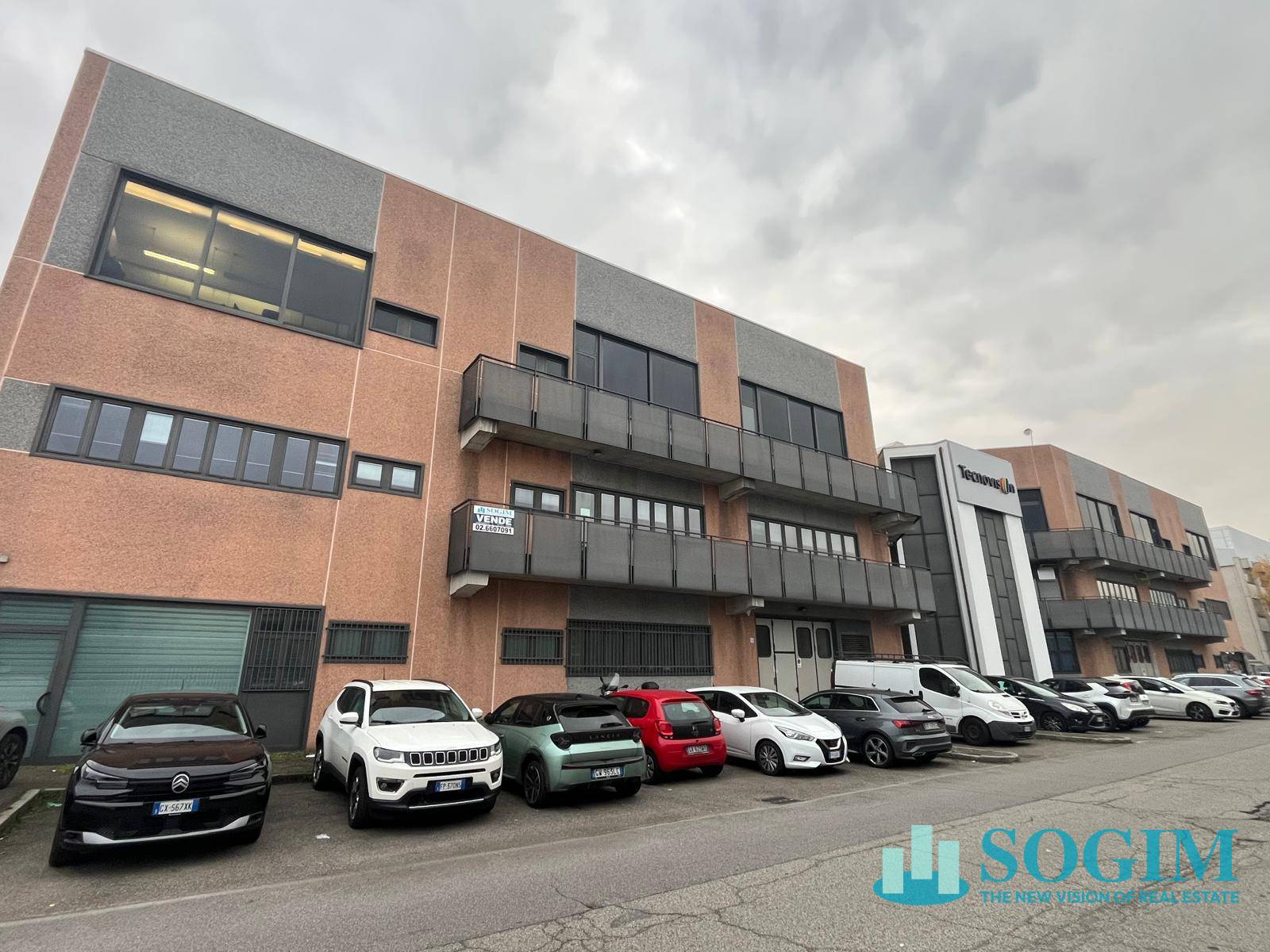 Capannone + Palazzina Uffici in vendita a Corsico, LORENTEGGIO DAZIO