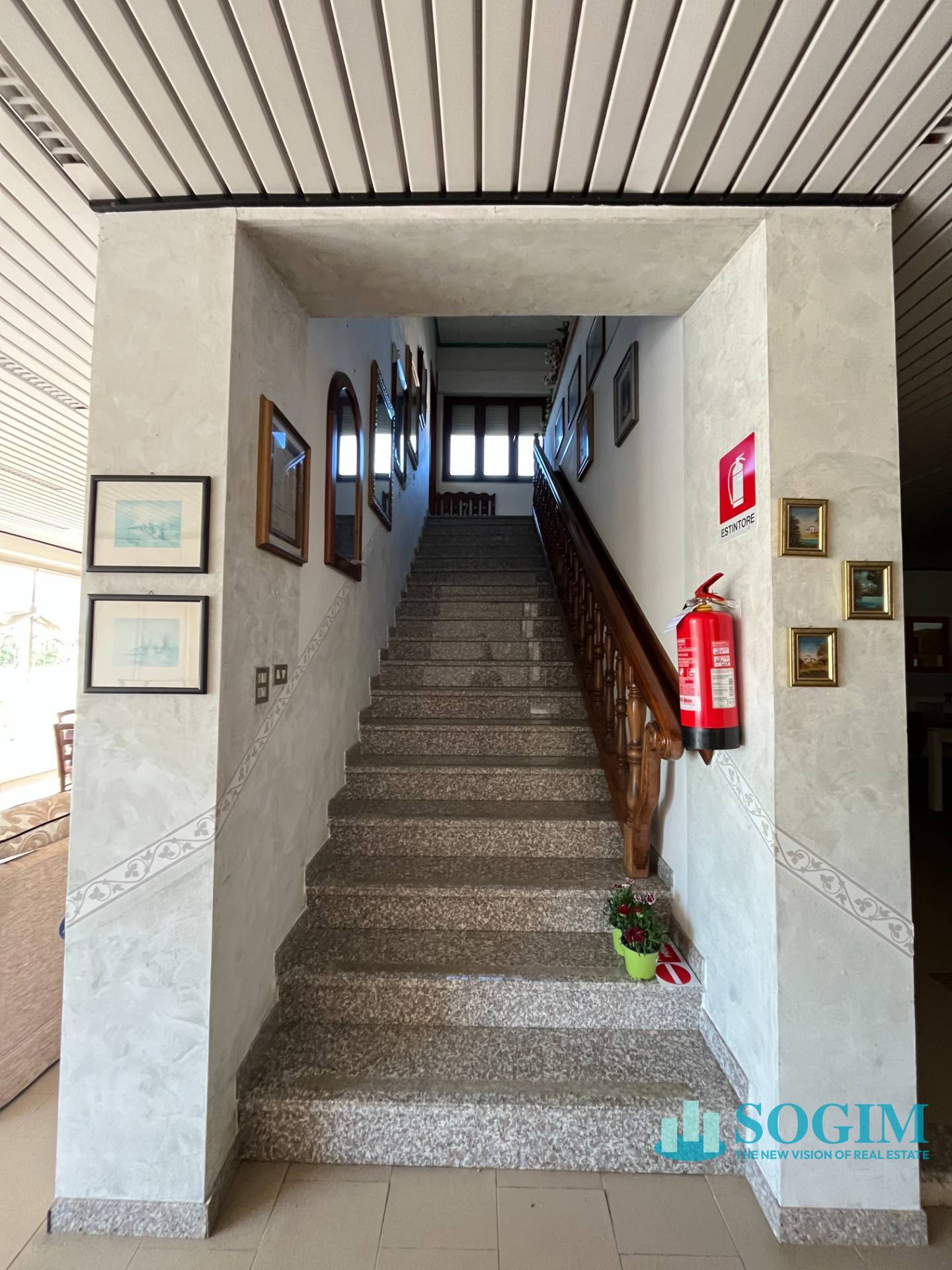 Capannone + Palazzina Uffici in vendita a San Colombano al Lambro