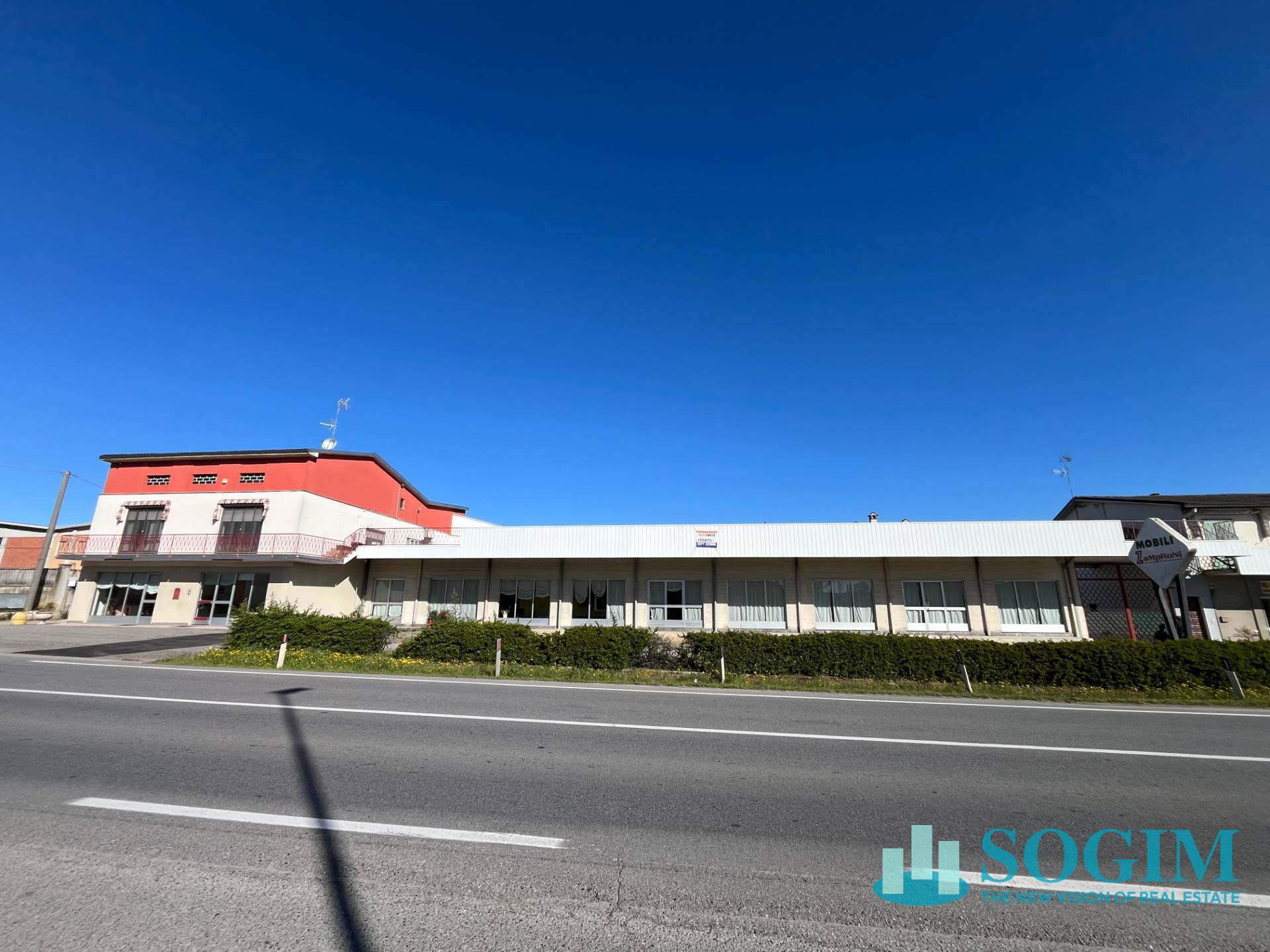 Capannone + Palazzina Uffici in vendita a San Colombano al Lambro
