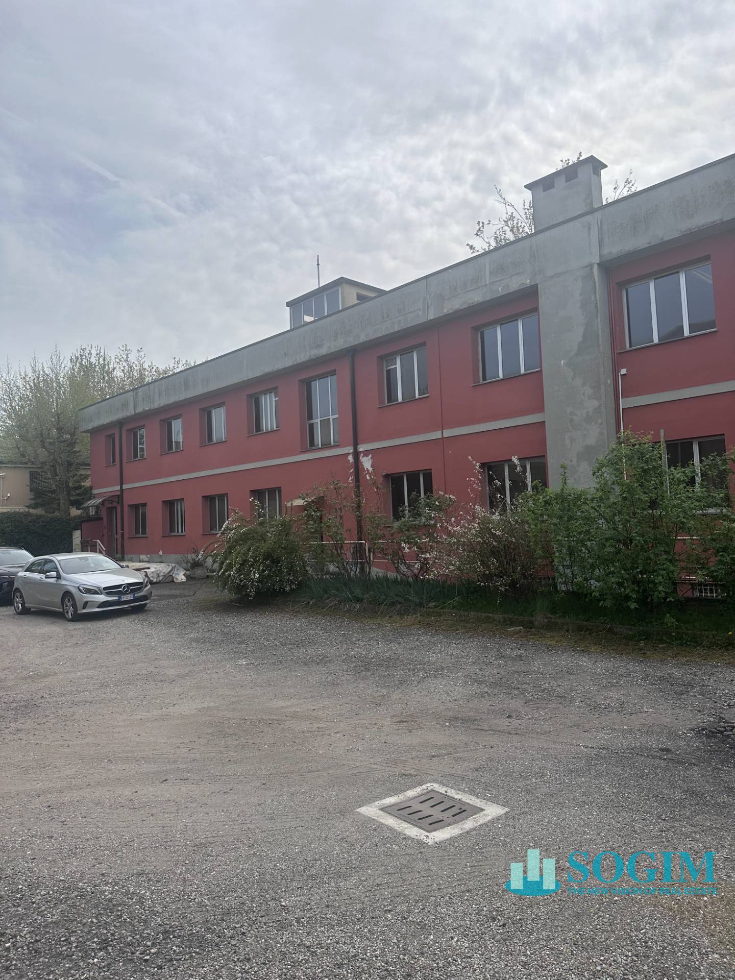 Capannone + Palazzina Uffici in vendita a Cinisello Balsamo