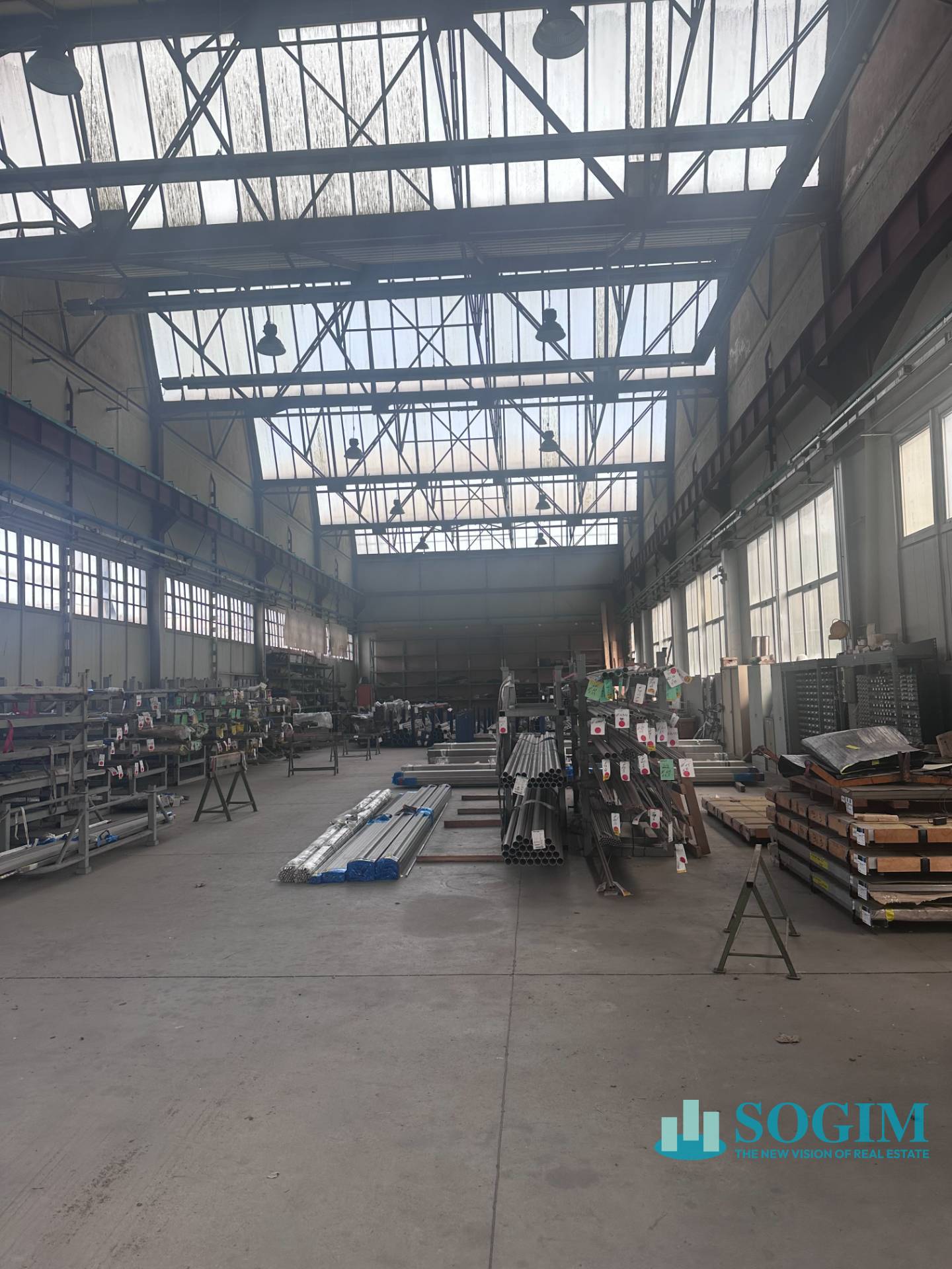 Capannone + Palazzina Uffici in vendita a Cinisello Balsamo