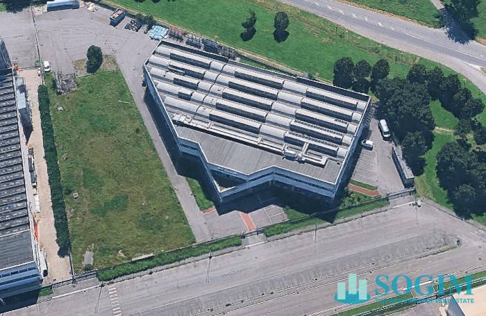 Capannone + Palazzina Uffici in vendita a Treviglio