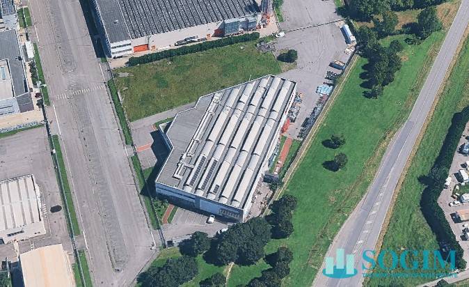 Capannone + Palazzina Uffici in vendita a Treviglio