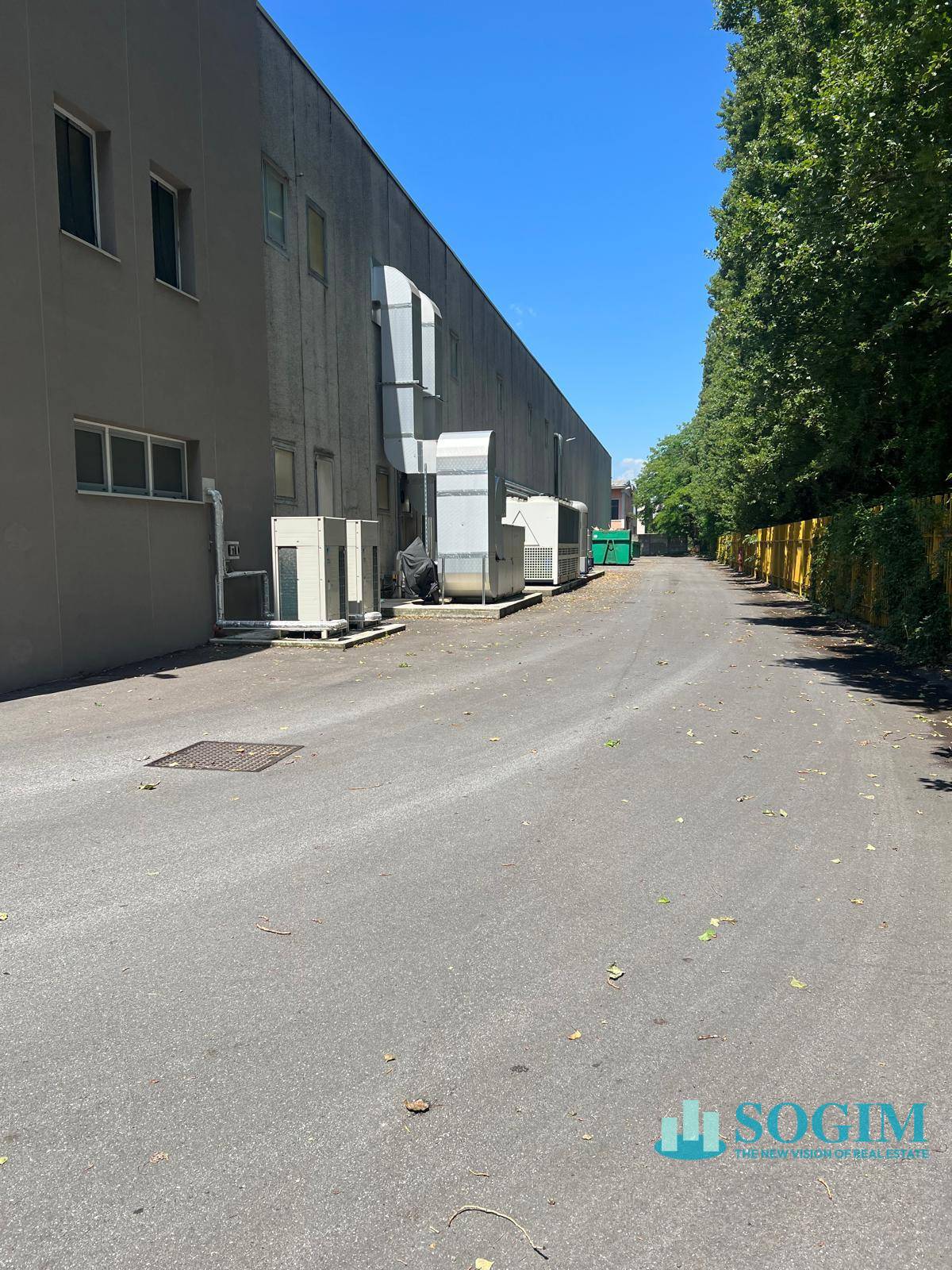 Logistica in vendita a Pantigliate